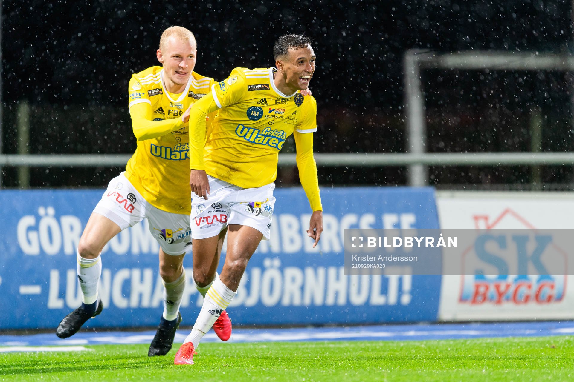 Falkenbergs Oliver Hintsa jublar