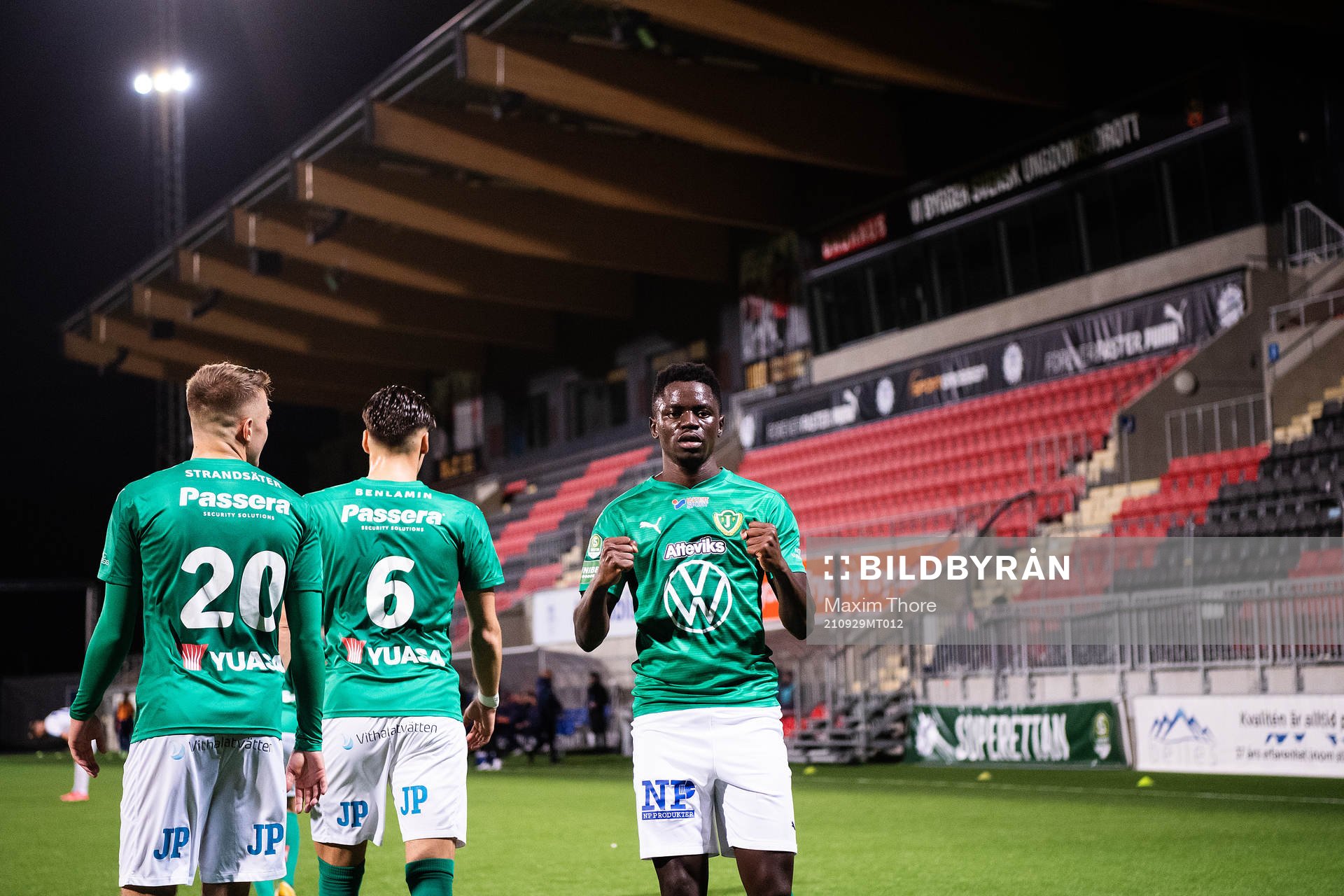 Jönköpings Eric Johana Omondi jublar efter 0-1 under fotbollsmatchen i Superettan mellan Akropolis och Jönköpings Södra den 29 september 2021 i Stockholm.