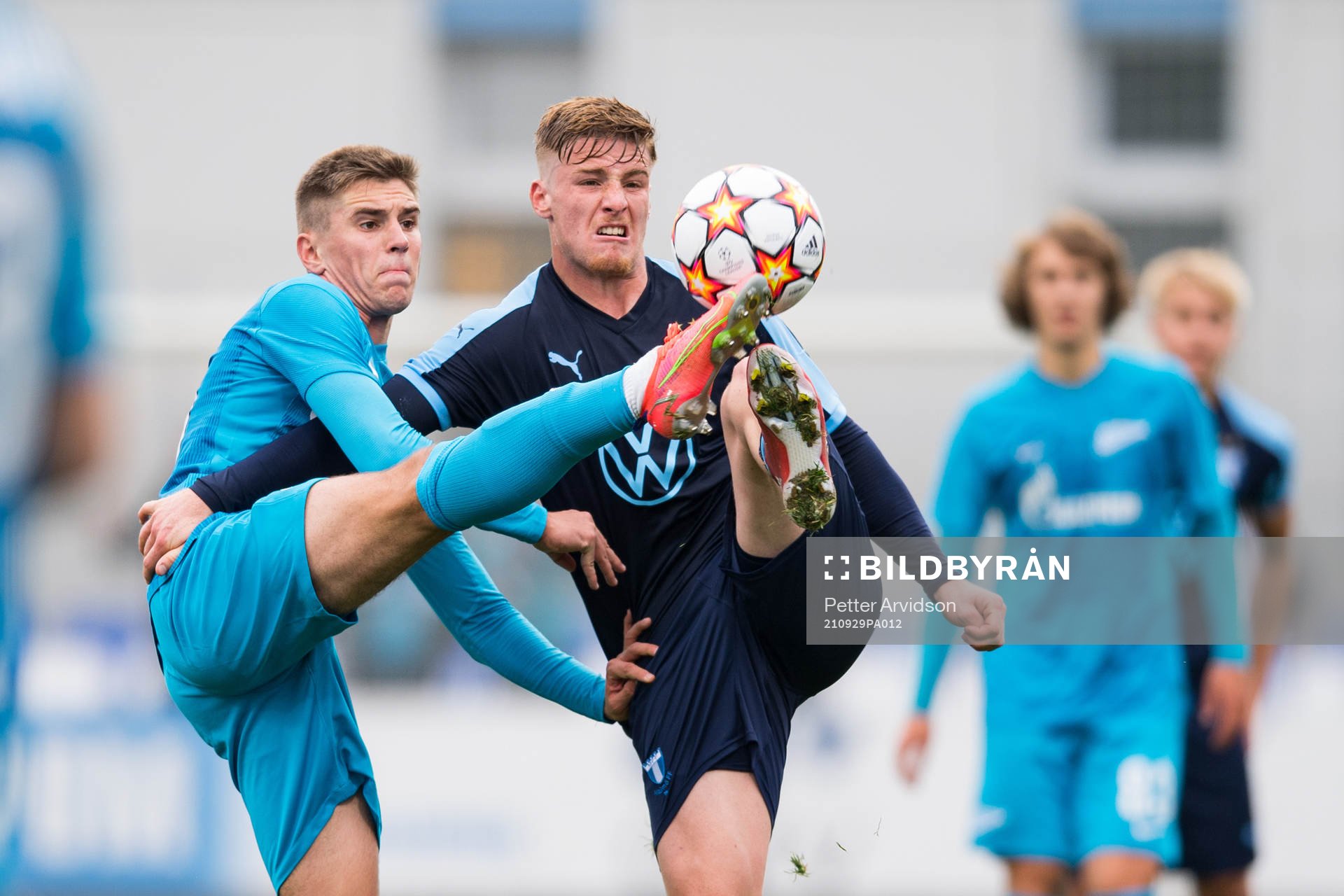 Vladislav Saus of Zenit and Markus Björkqvist of Malmö FF