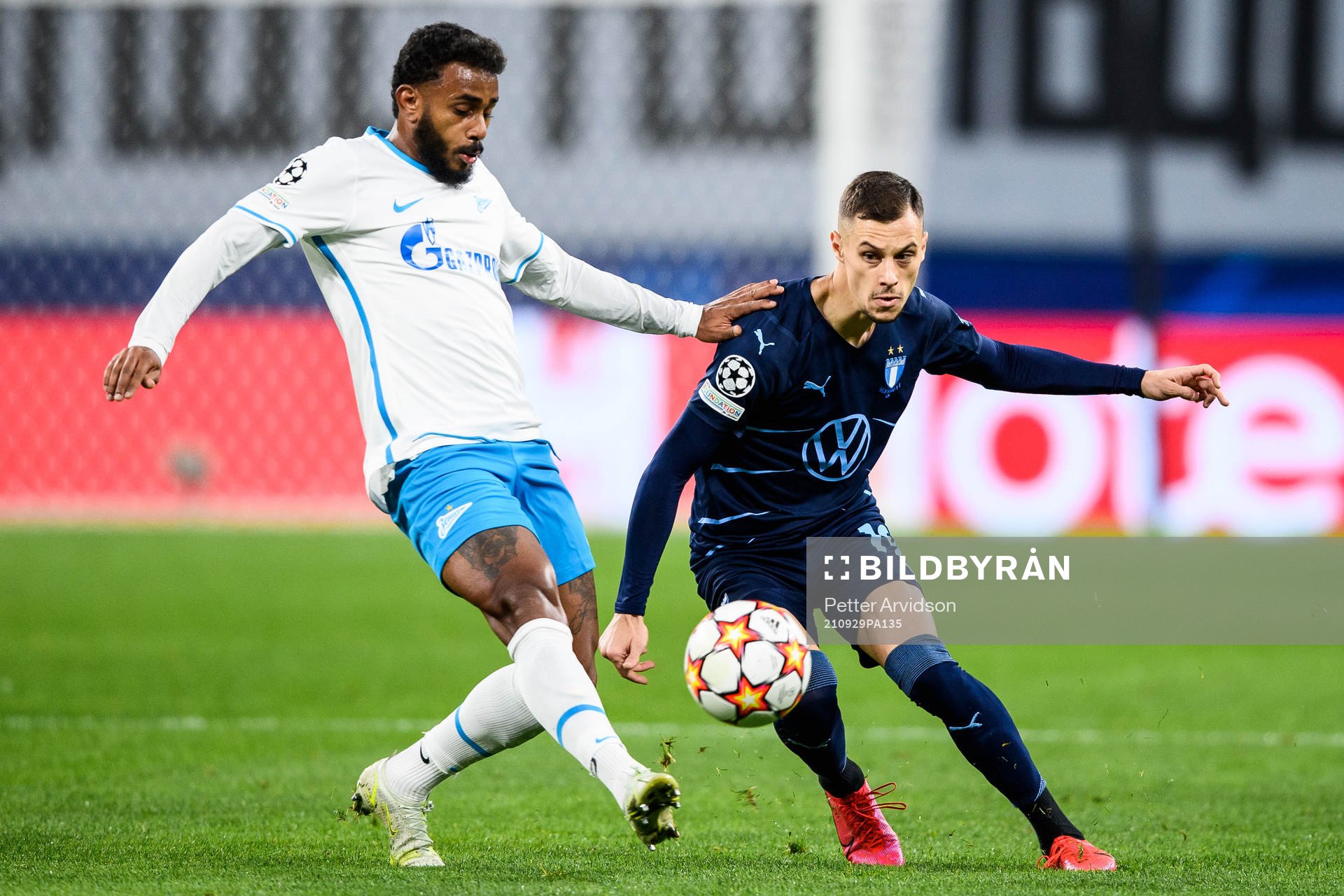 Wendel of Zenit and Veljko Birmancevic of Malmö FF