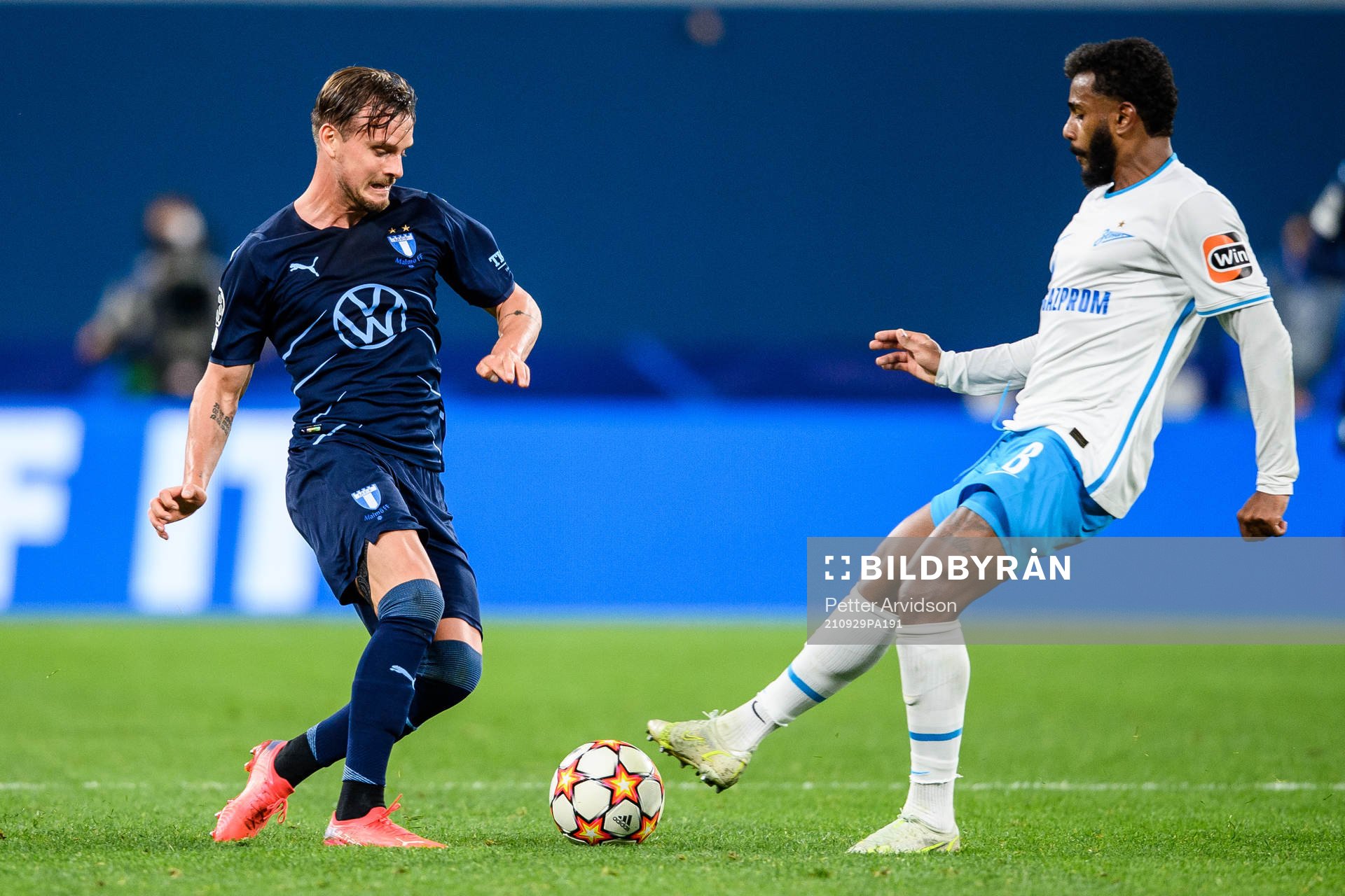Eric Larsson of Malmö FF against Wendel of Zenit
