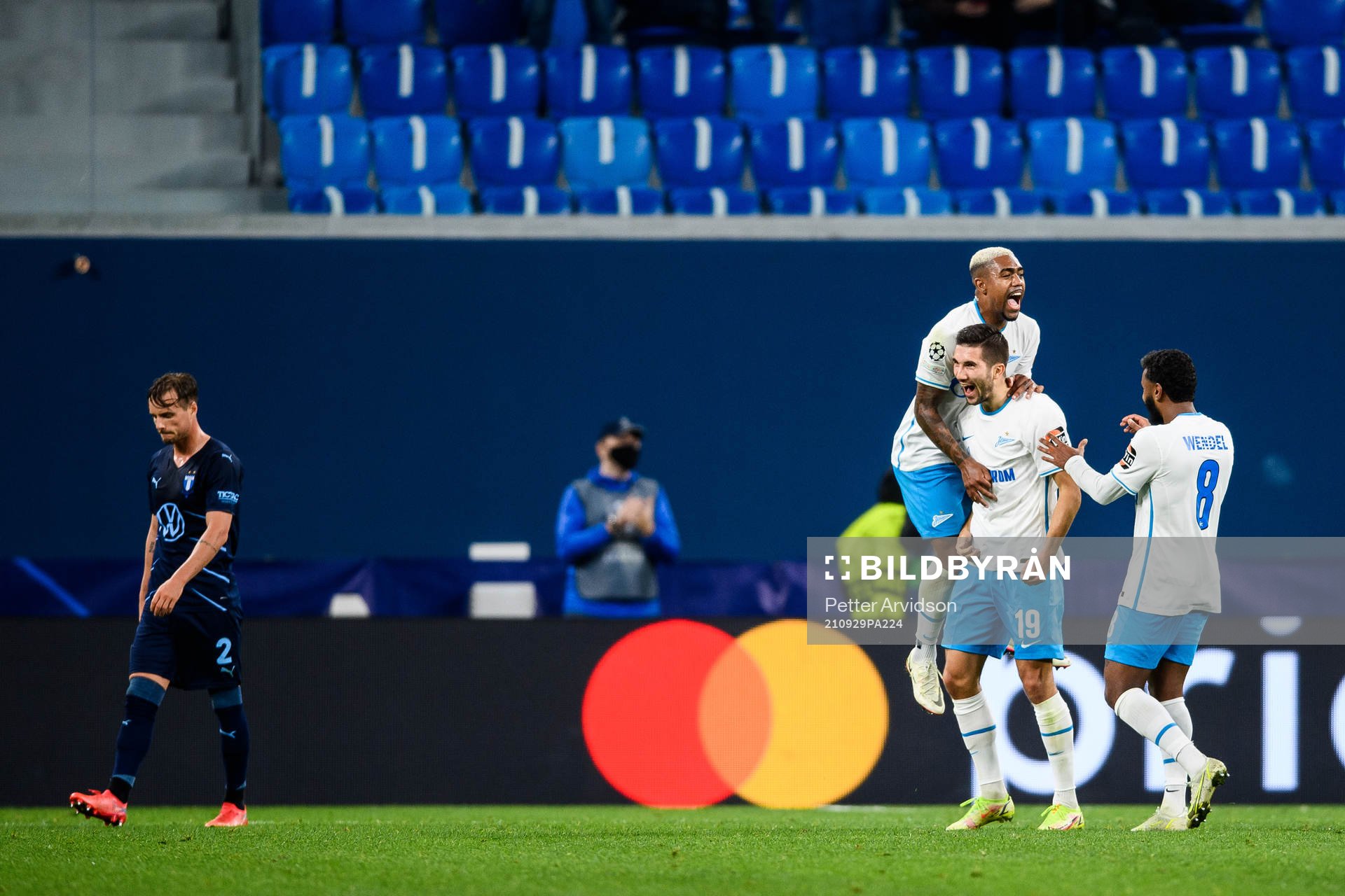 Malcom and Aleksei Sutormin of Zenit celebrate after 3-0 during the UEFA Champions League football match between Zenit St Petersburg and Malmö FF on September 29, 2021 in Saint Petersburg.