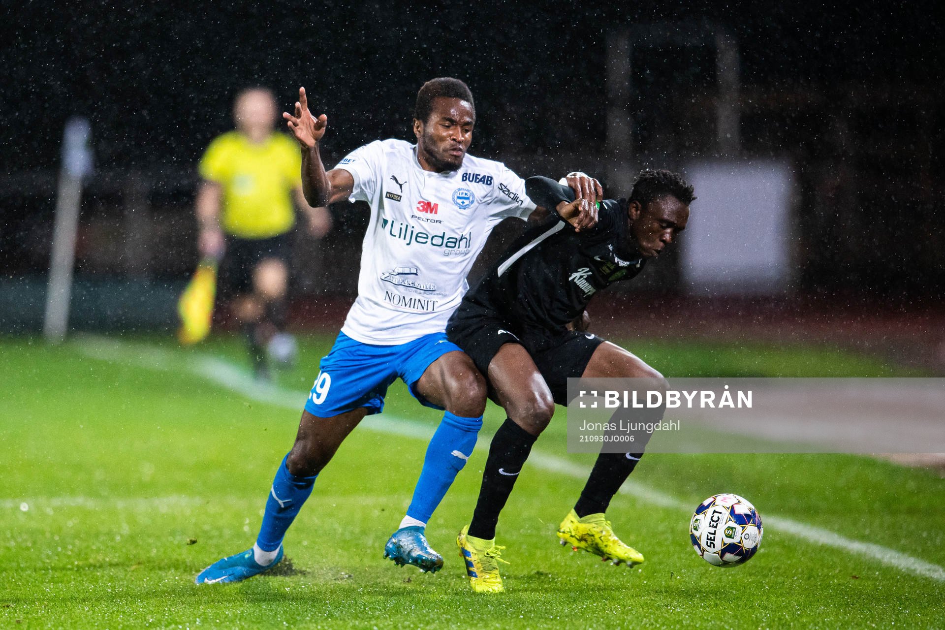 Värnamos Christioan Moses och Västerås Lawson Sabah