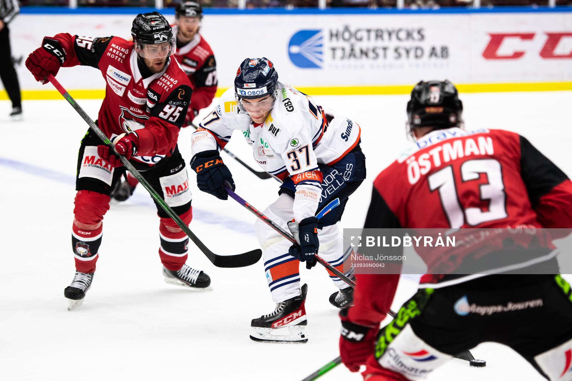 Malmö Redhawks Carl Persson och Växjös Glenn Gustafsson