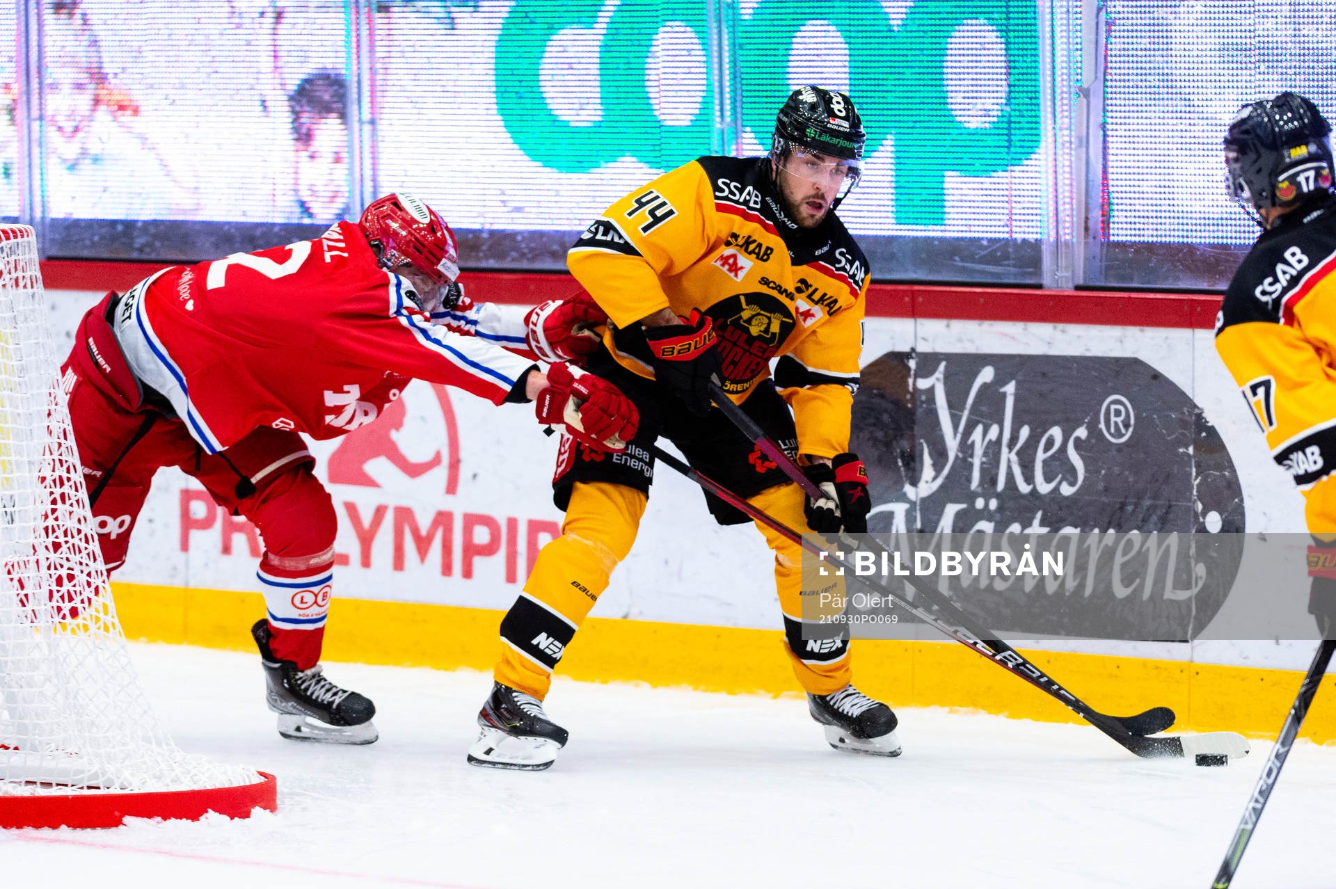 Timrås Christopher Liljewall och Luleås Jonathan Andersson