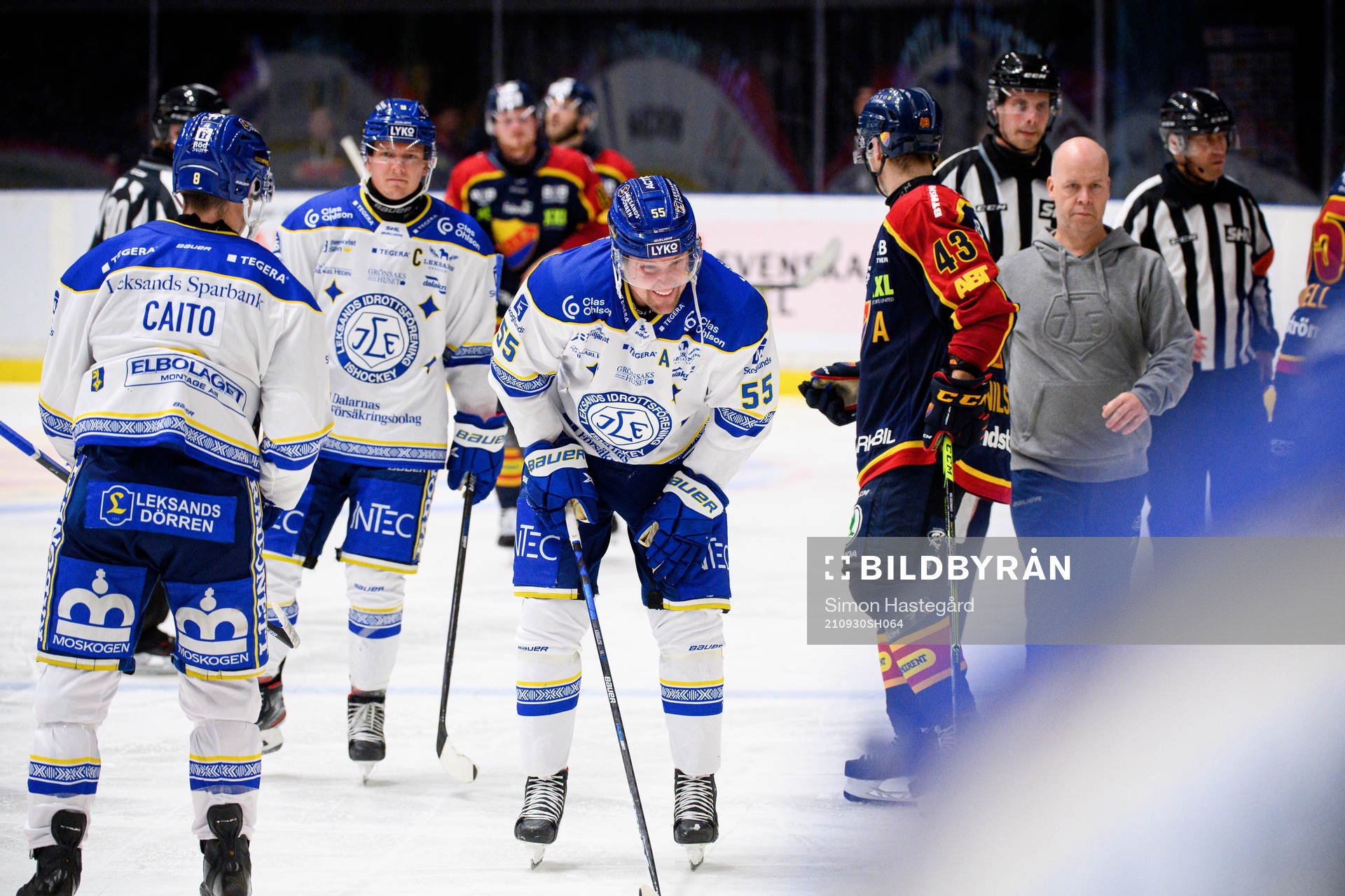 Leksands Jonas Ahnelöv lämnar isen