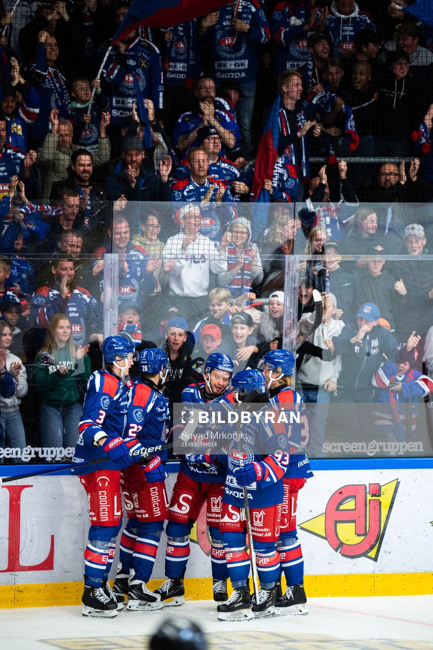Oskarshamns Tomas Zohorna jublar med lagkamrater