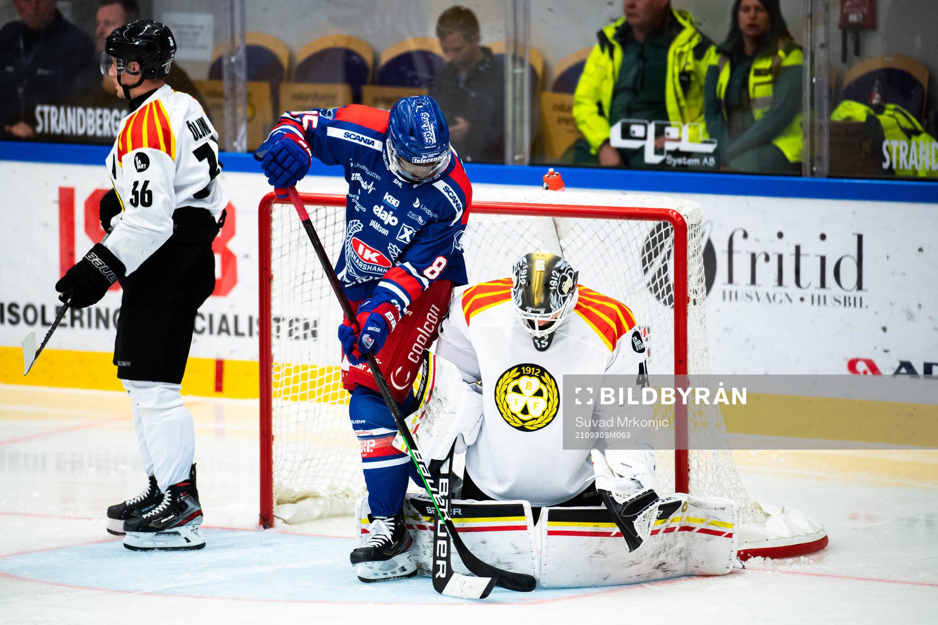 Oskarshamns Daniel Muzito  Bagenda och Brynäs målvakt