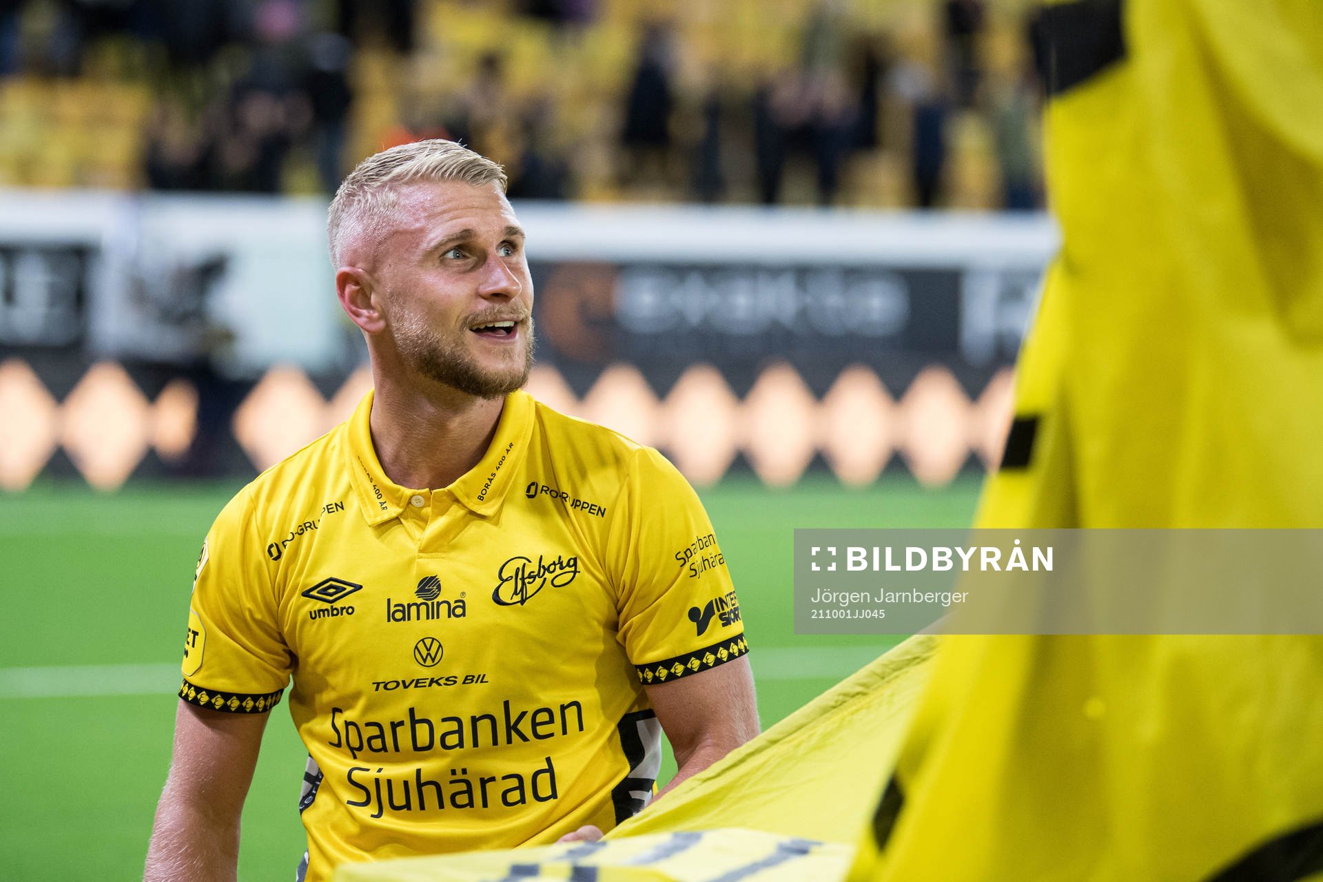 Elfsborgs Simon Strand jublar efter fotbollsmatchen i Allsvenskan mellan Elfsborg och IFK Göteborg den 1 oktober 2021 i Borås. 