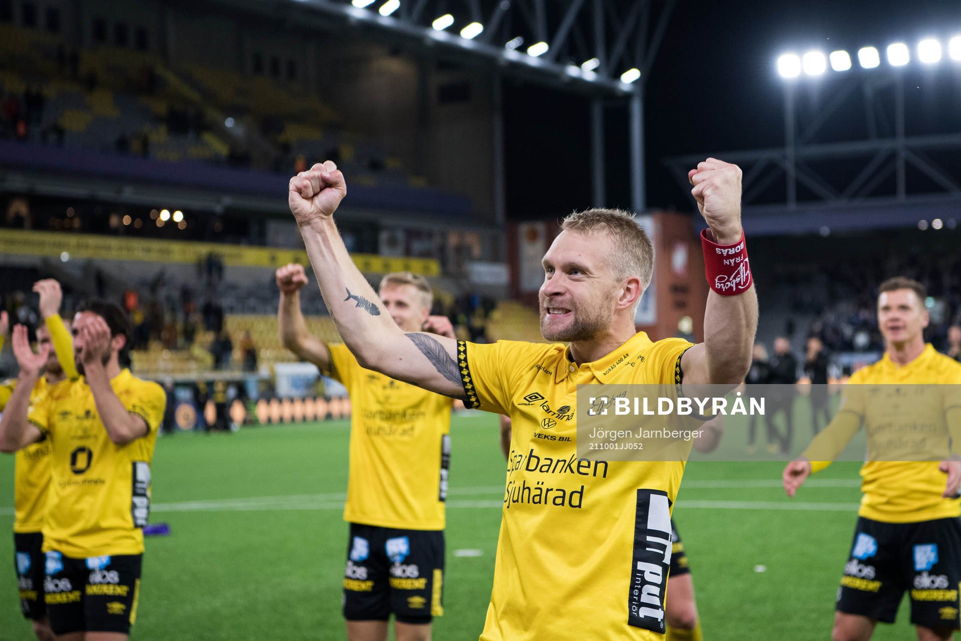 Elfsborgs Johan Larsson jublar
