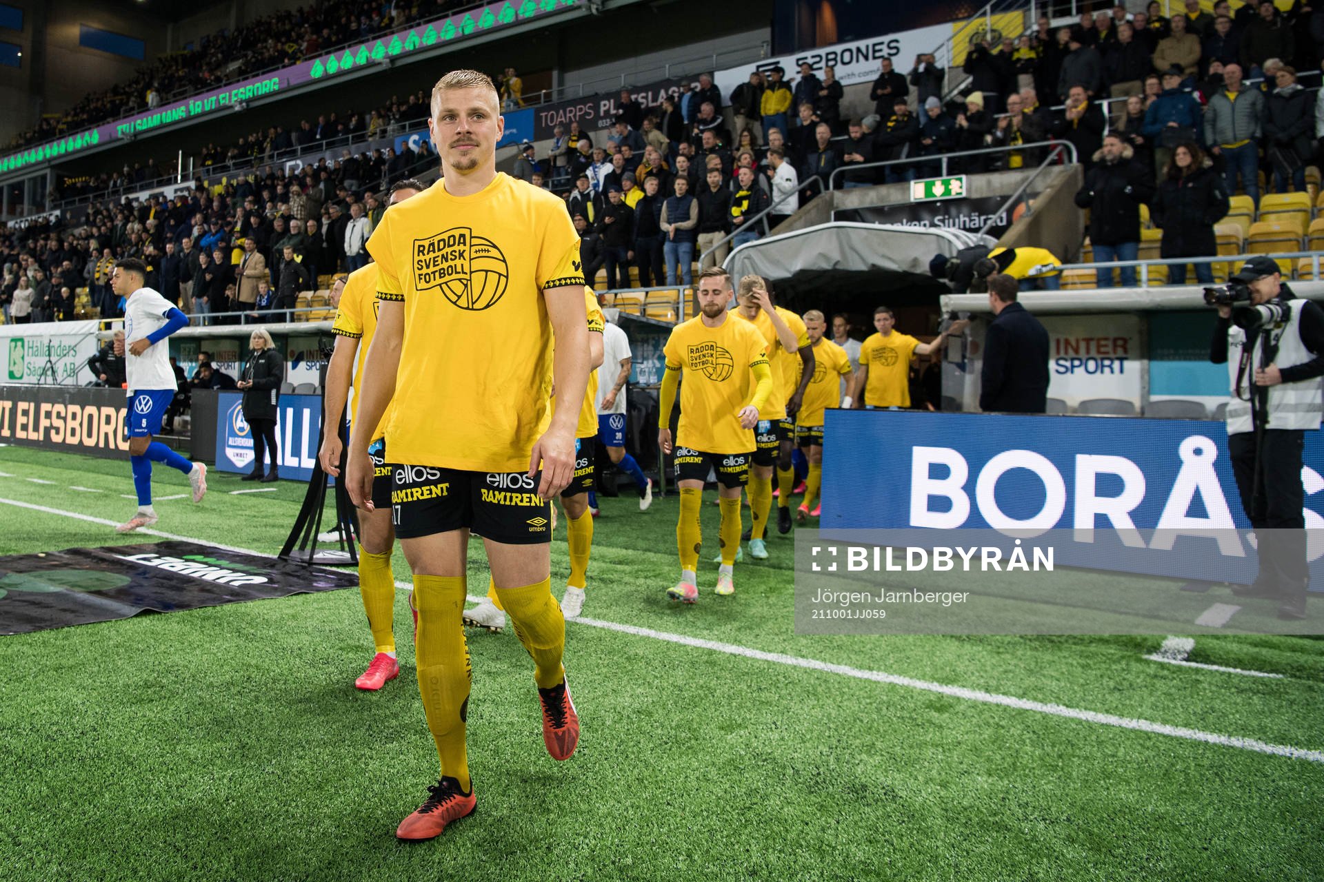 Elfsborgs Per Frick iklädd tröja med texten ”Rädda