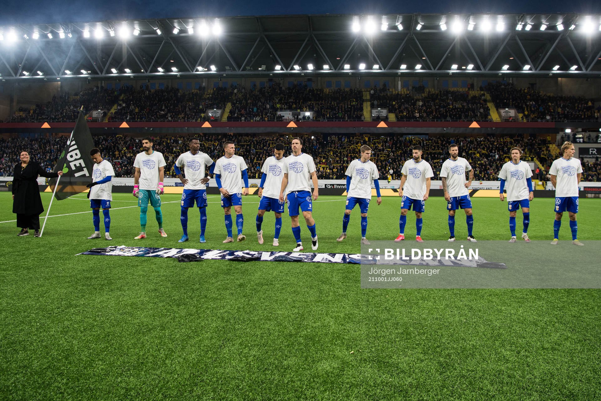 IFK Göteborgs spelare iklädda tröjor med texten