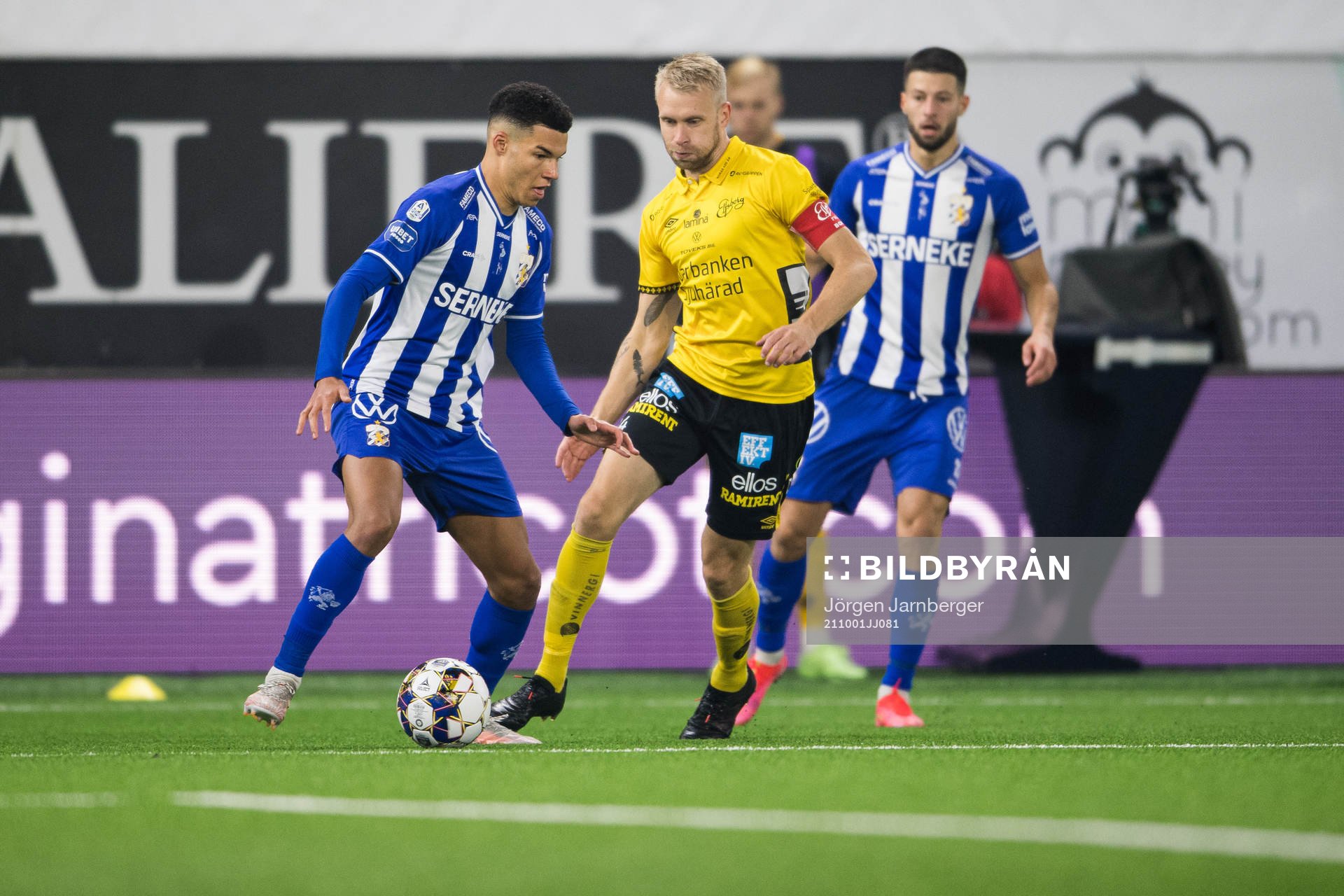 IFK Göteborgs Alexander Jallow och Elfsborgs Johan Larsson