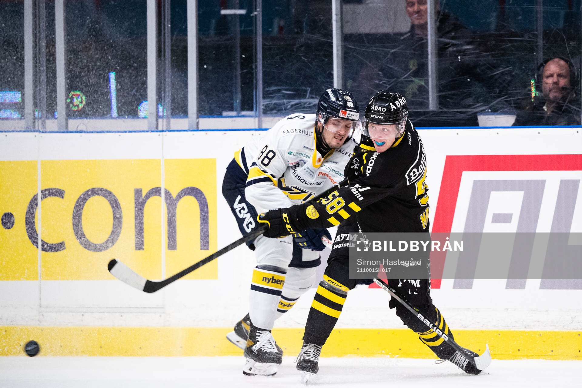 s Jesper Kokkonen och AIK:s Oskar Magnusson