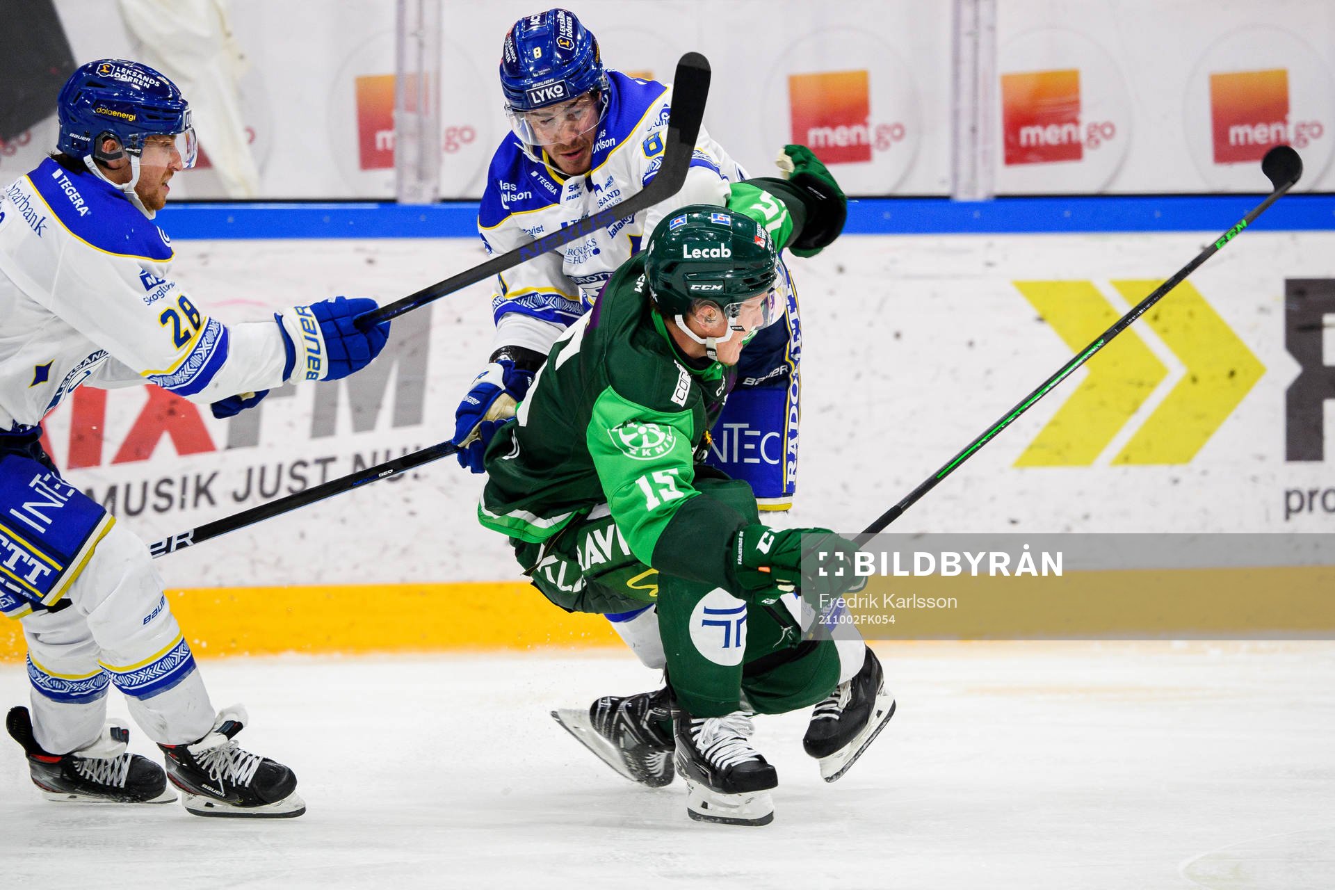Färjestads Gustav Rydahl i en kamp mot Leksands Justin