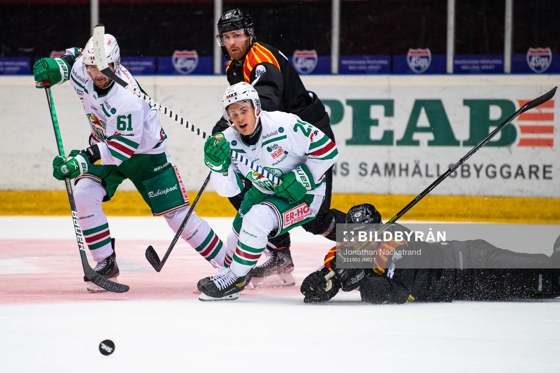 Brynäs John Nyberg och Rögles Tyler Kelleher