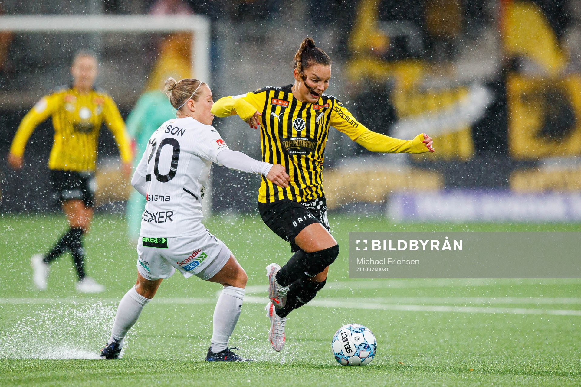 Rosengårds Mia Persson och Häckens Johanna Rytting Kaneryd
