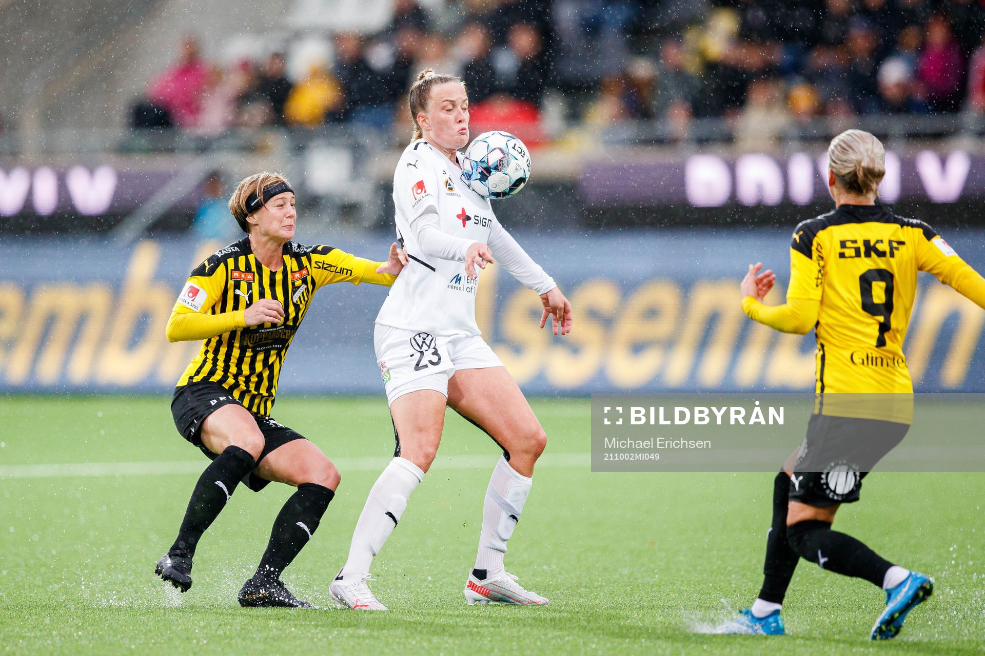 Häckens Luna Nörgaard Gevitz och Rosengårds Stefanie