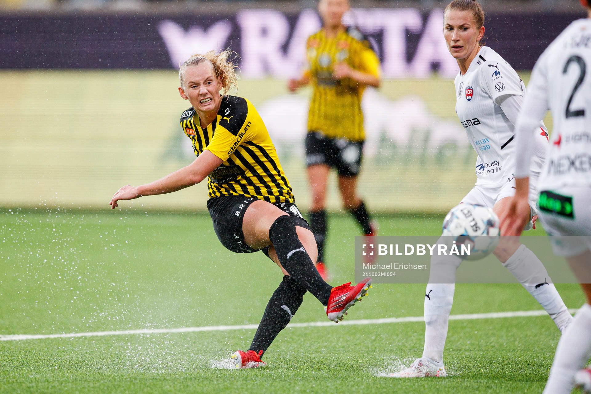 Häckens Stina Blackstenius gör 1-0