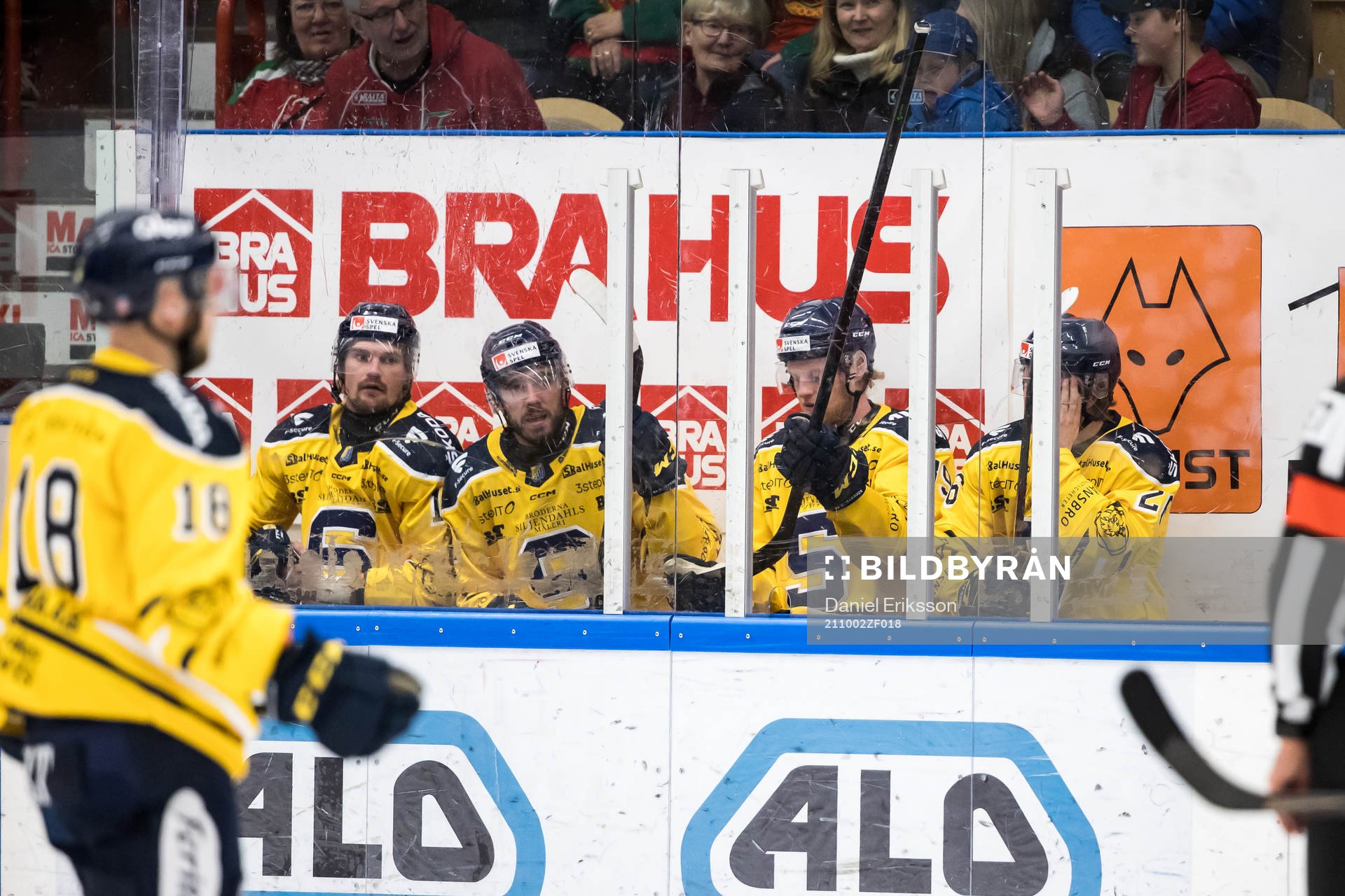 Södertäljes spelare i utvisningsbåset