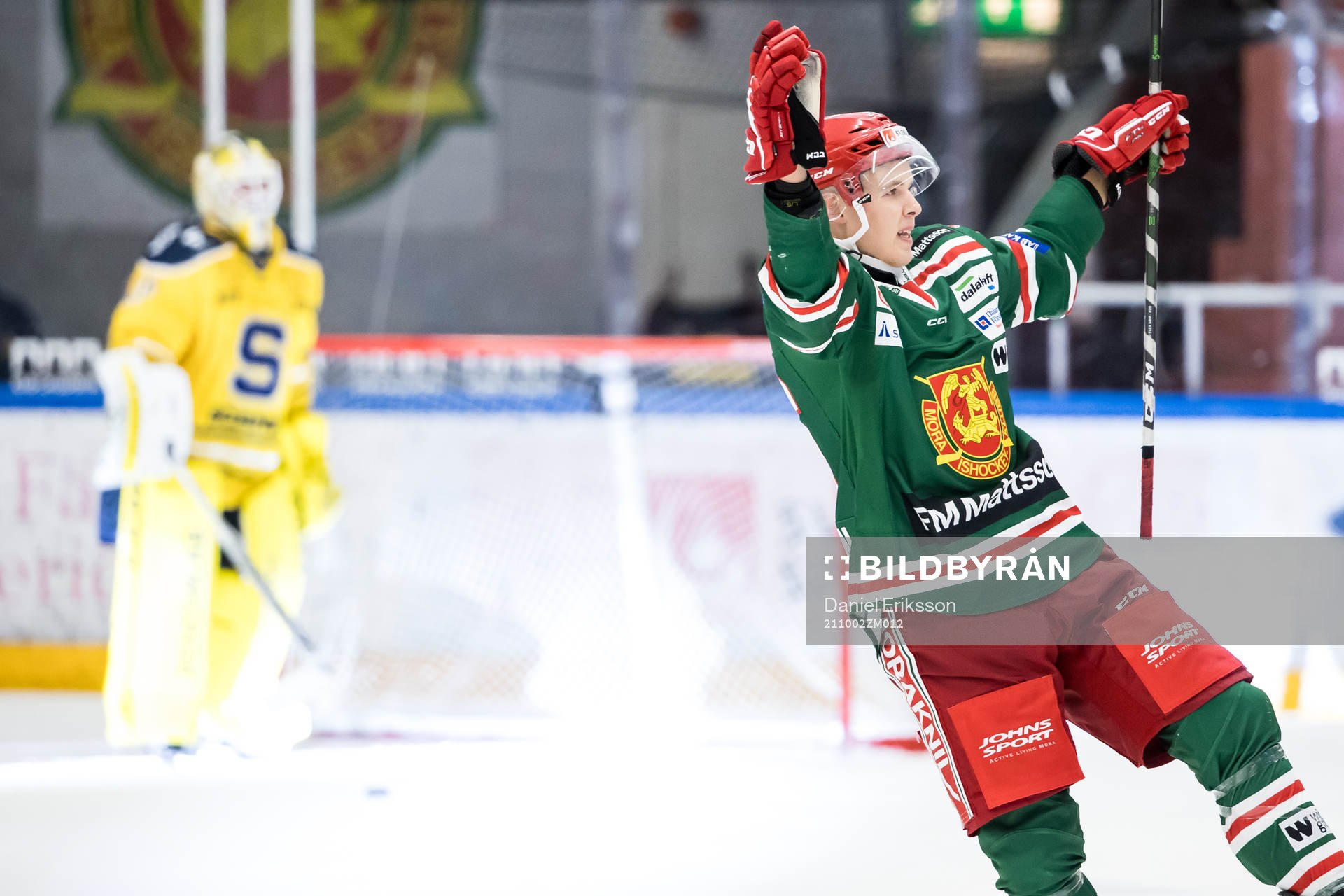 Moras Emil Oksanen jublar