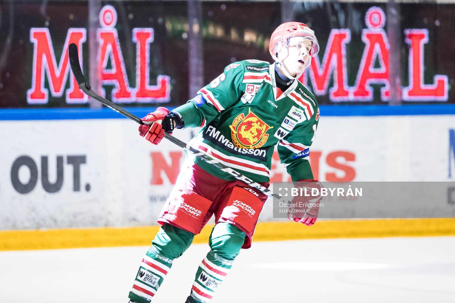 Moras Emil Oksanen jublar