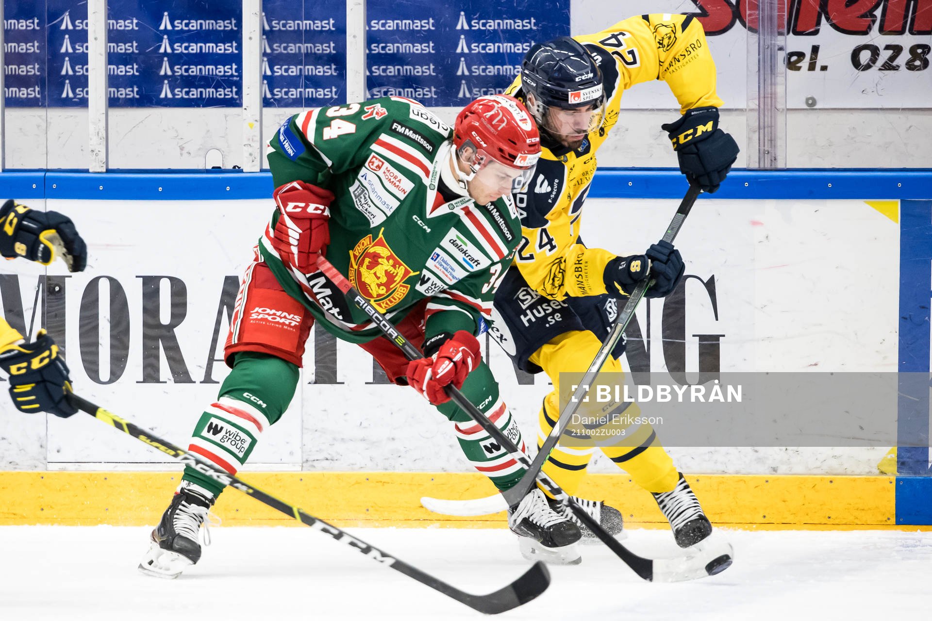 Moras Bobby MacIntyre och Södertäljes Jacob Dahlström