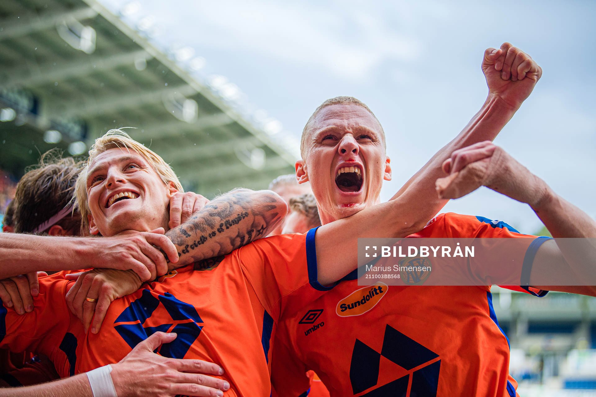 Erlend Segberg of Aalesund celebrates with Kristoffer Ramos