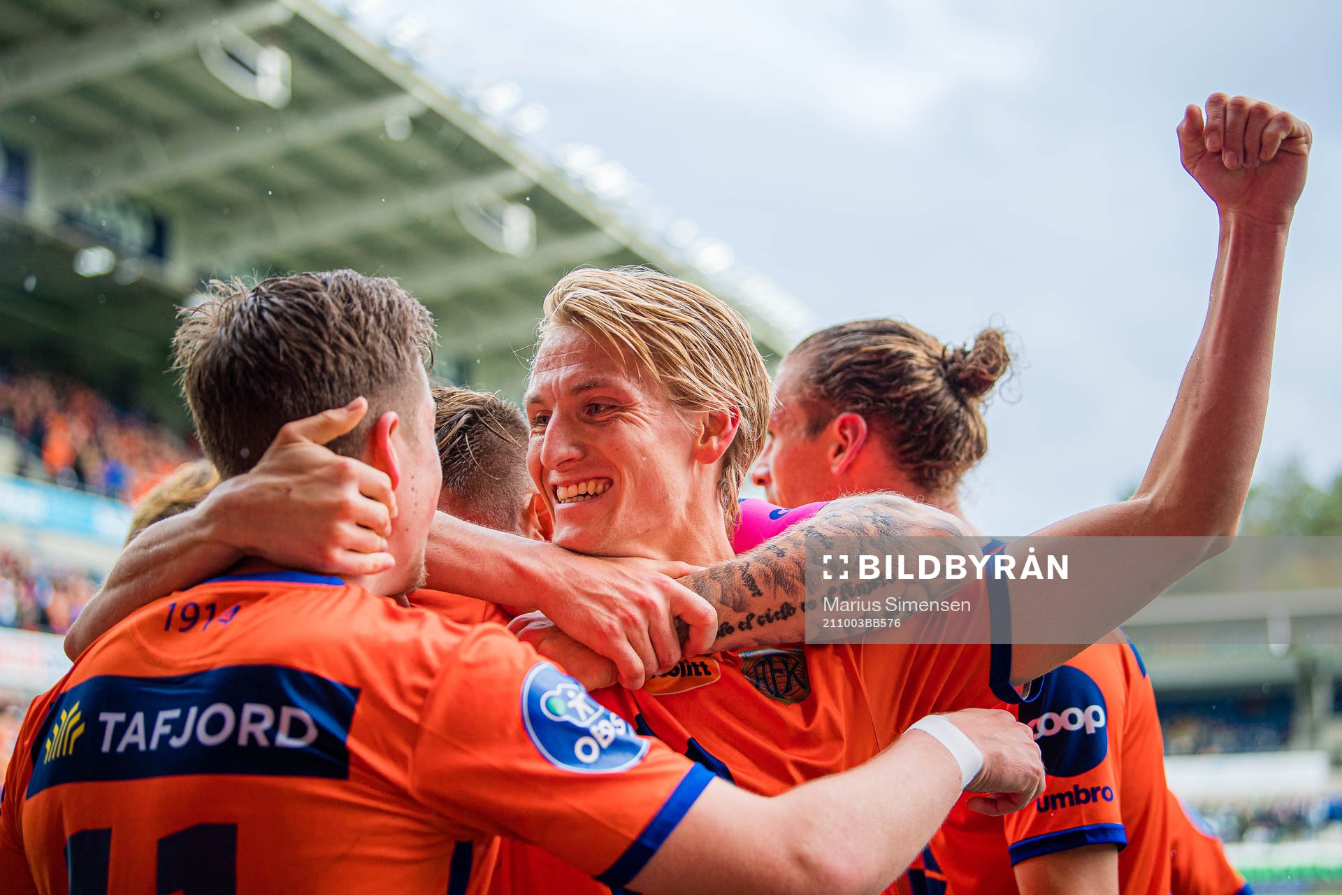 Erlend Segberg of Aalesund celebrates after scoring the 1-0 goal during the OBOS-ligaen match between Aalesund and HamKam on October 3, 2021 in Ålesund.