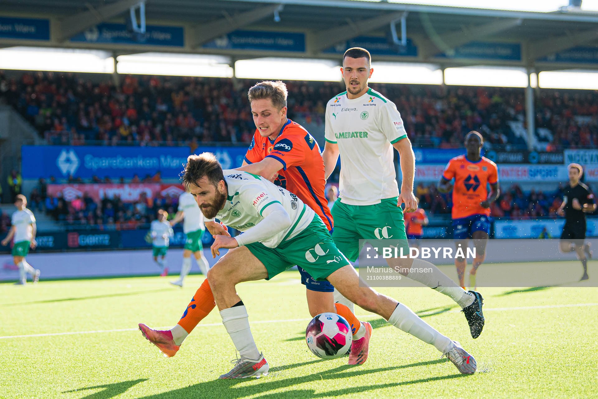 Aleksander Melgalvis of HamKam and Simen Bolkan Nordli of