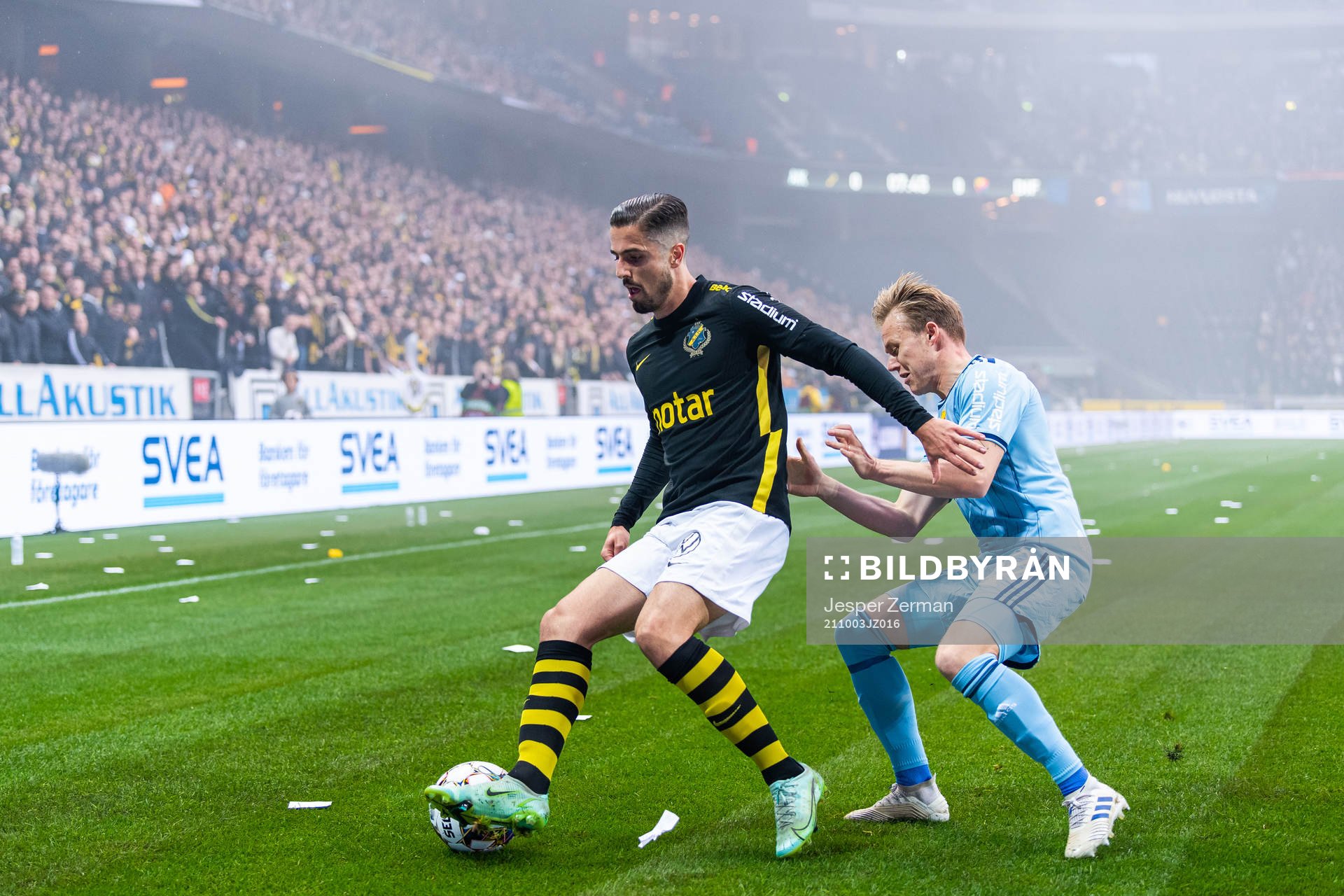 s Zachary Elbouzedi och Djurgårdens Elliot Käck