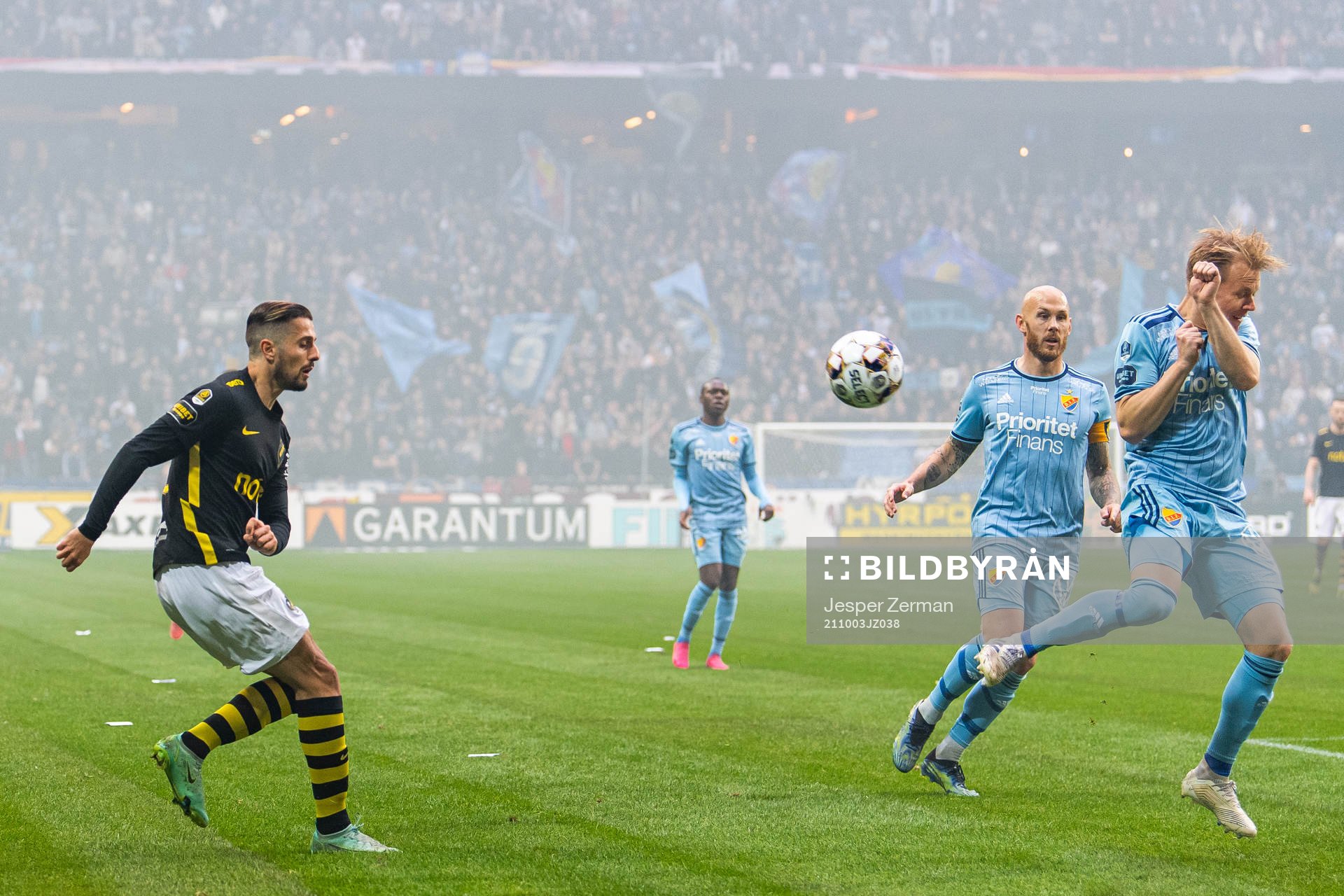 s Alexander Milosevic mot Djurgårdens Magnus Eriksson och