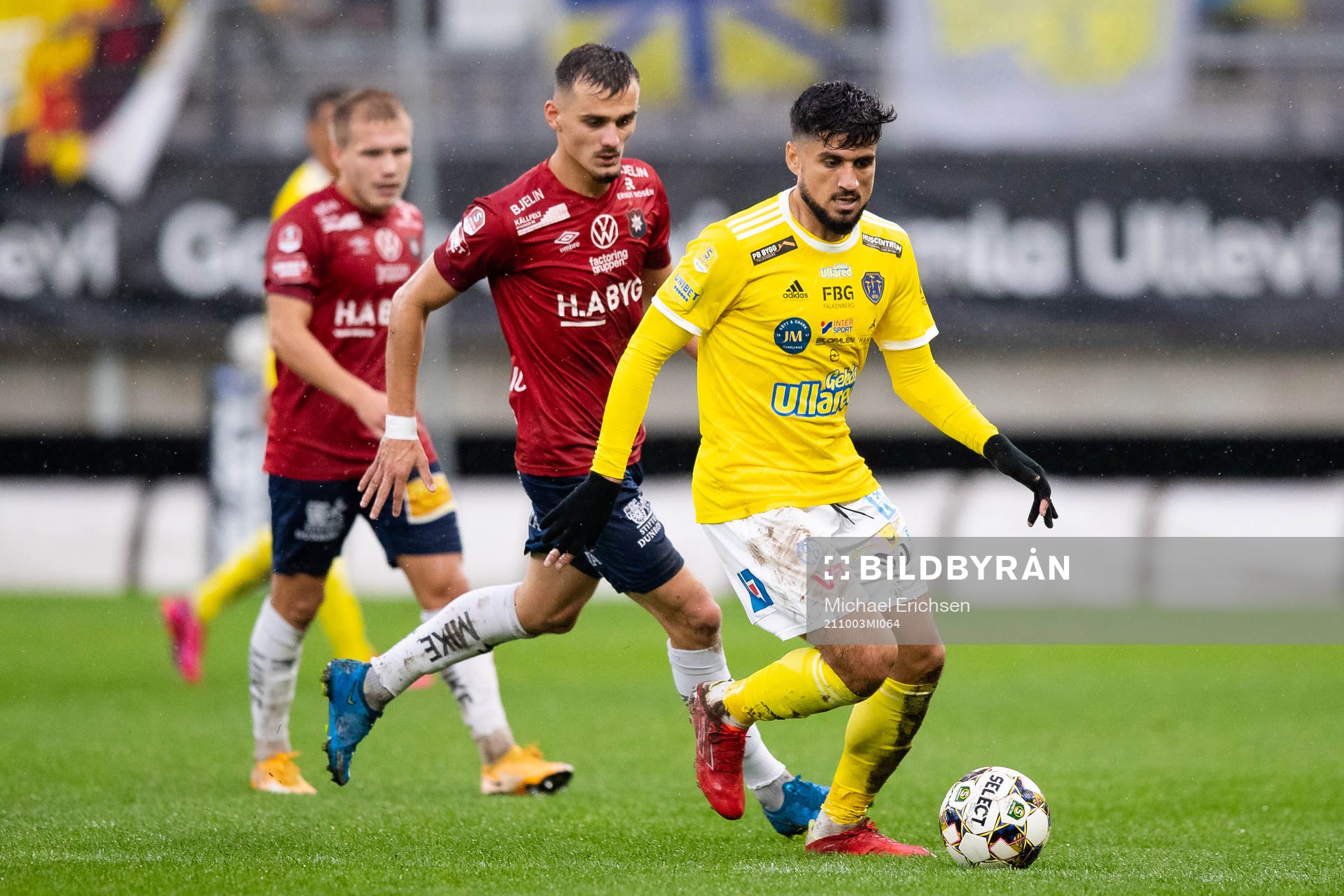 Örgrytes Ajdin Zeljkovic och Falkenbergs Mahmut Özen