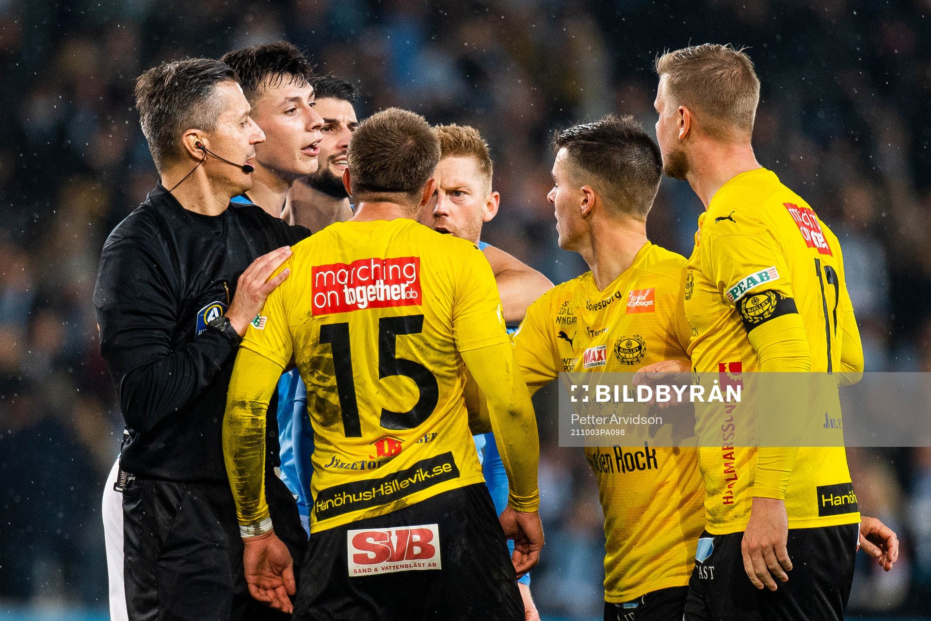 Irriterat mellan Malmö FFs Anders Christiansen och