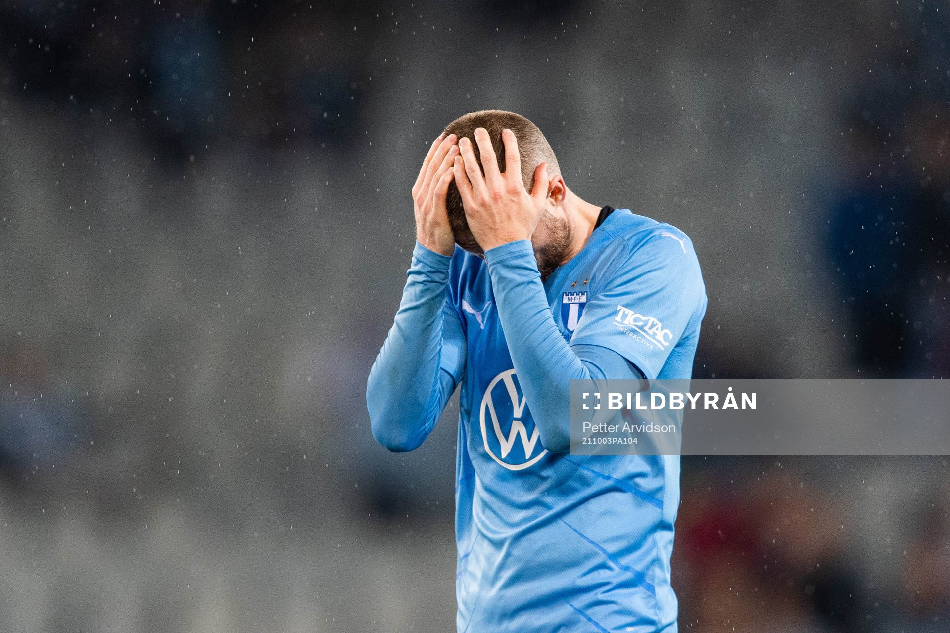 Malmö FFs Lasse Nielsen deppar