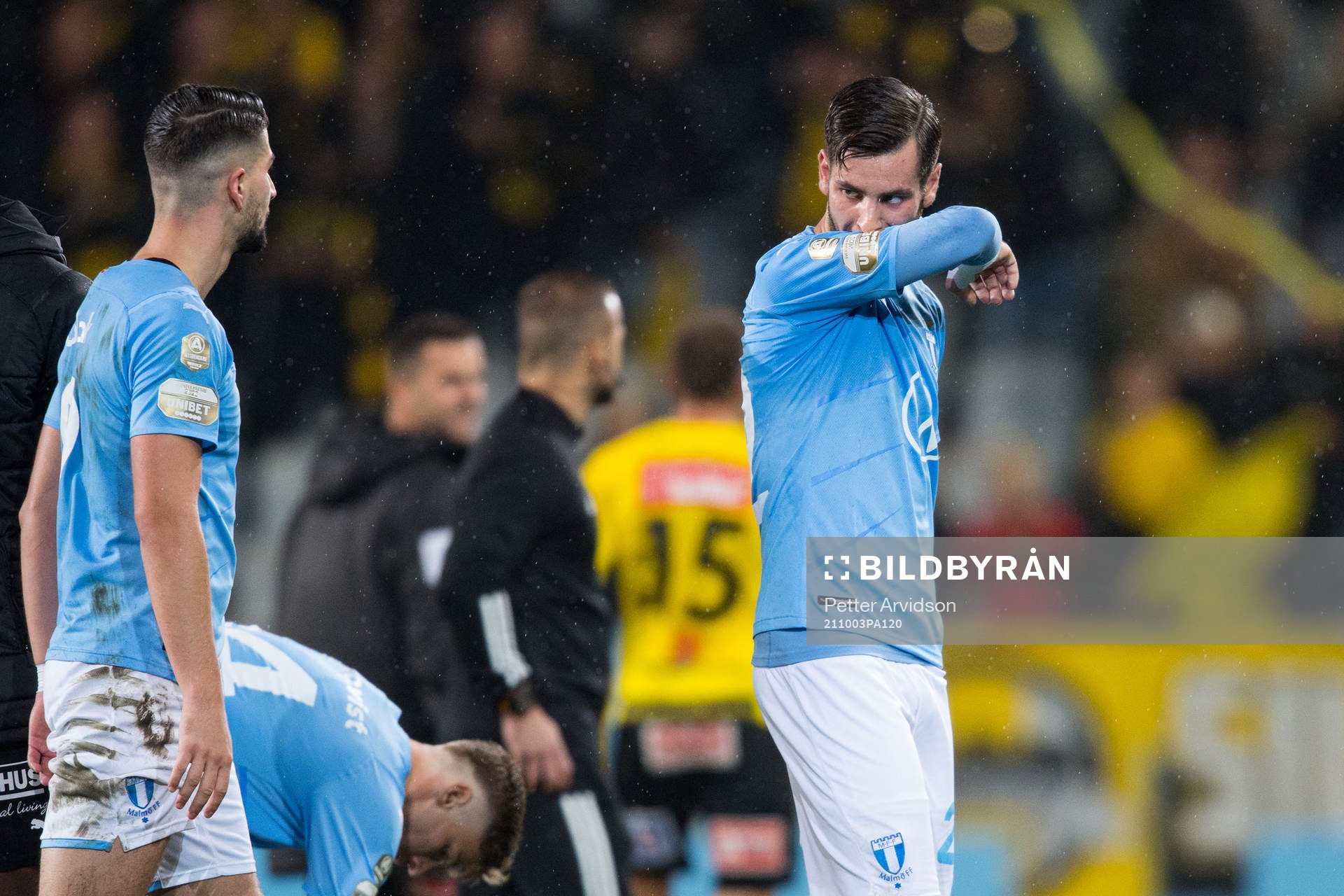 Malmö FFs Adi Nalic deppar