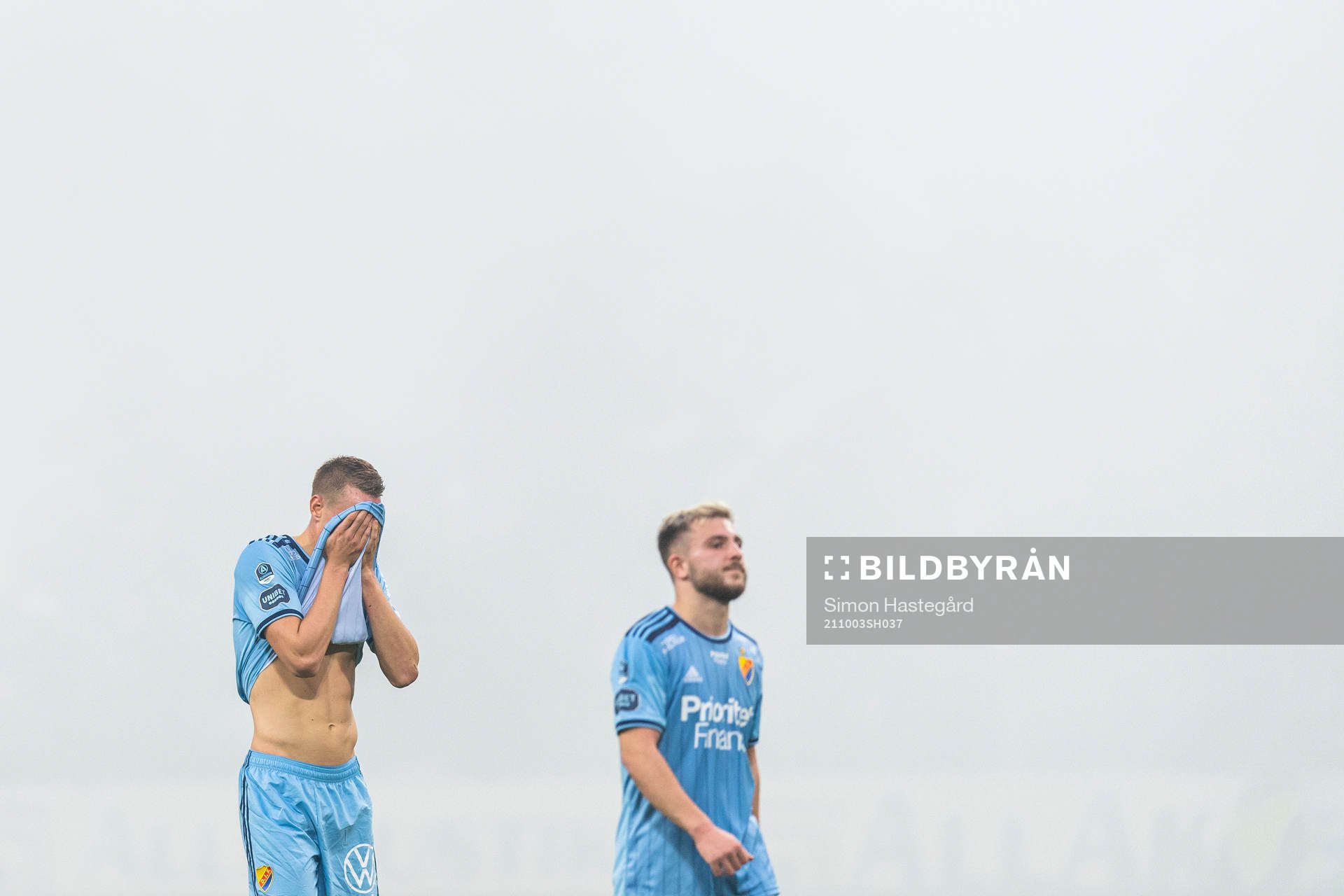 Djurgårdens Jesper Löfgren och Albion Ademi deppar