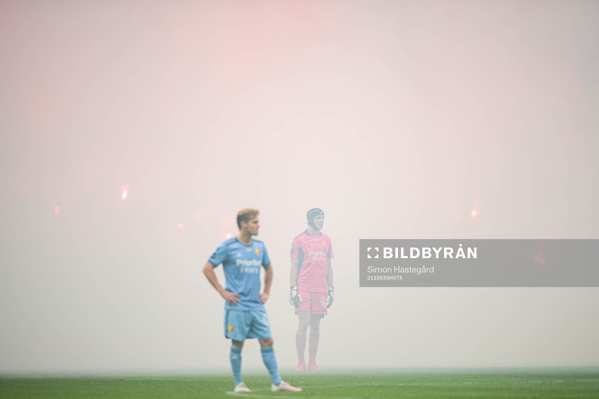 Djurgårdens Hampus Finndell och målvakt Jacob Widell