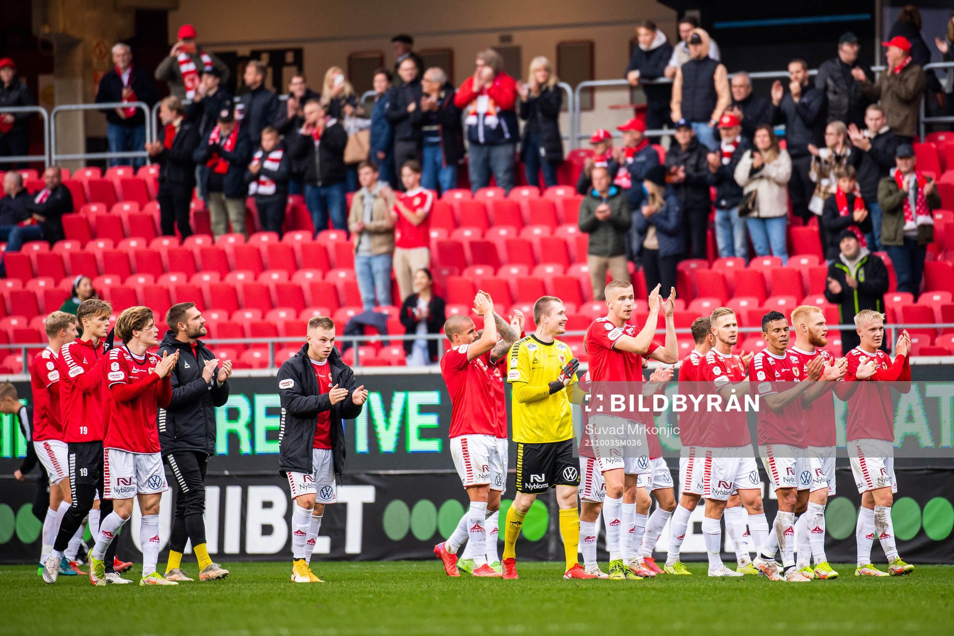 Kalmars spelare jublar