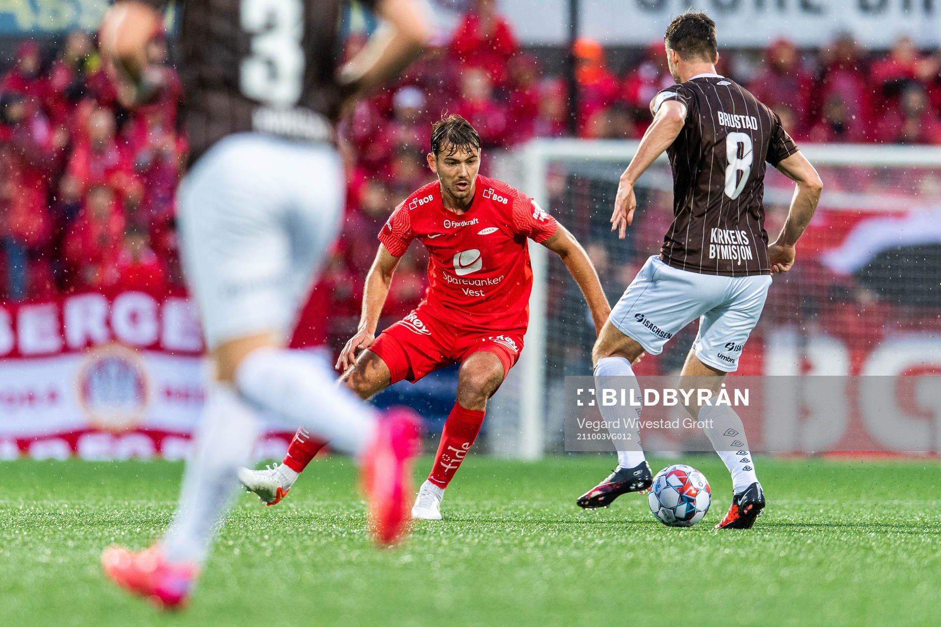 Fredrik Pallesen Knudsen of Brann and Fredrik Brustad of