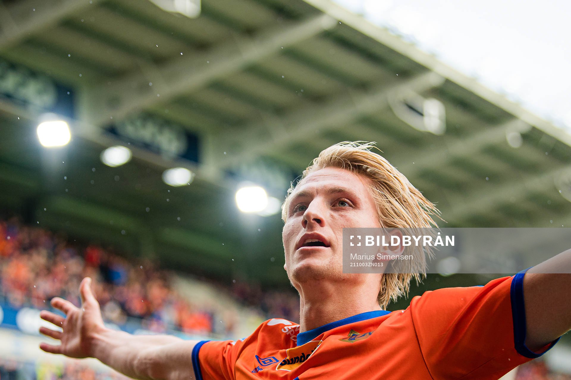 Erlend Segberg of Aalesund celebrates after scoring the 1-0 goal during the OBOS-ligaen match between Aalesund and HamKam on October 3, 2021 in Ålesund.