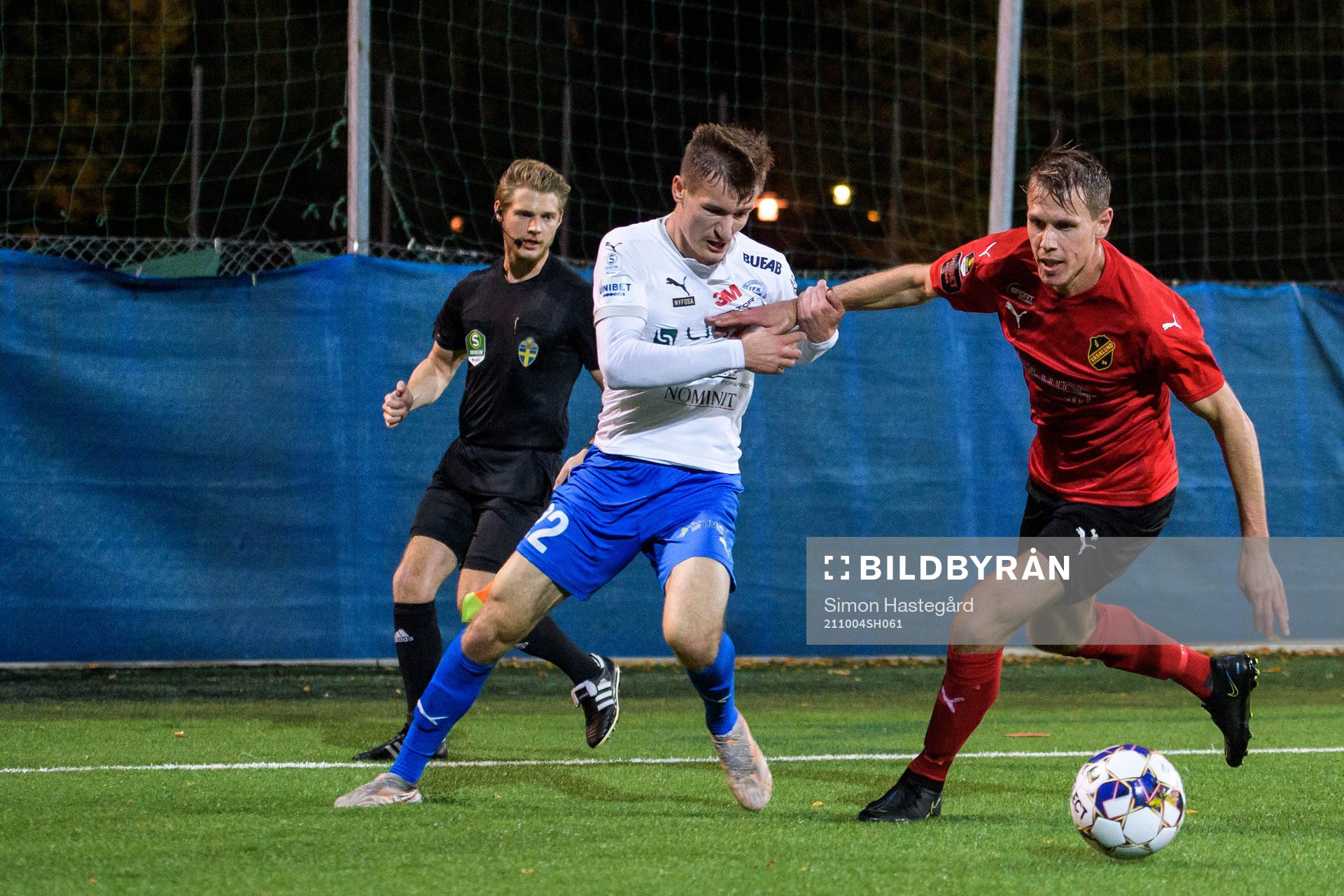 Värnamos Robin Dzabic och Vasalunds Philip Wiström