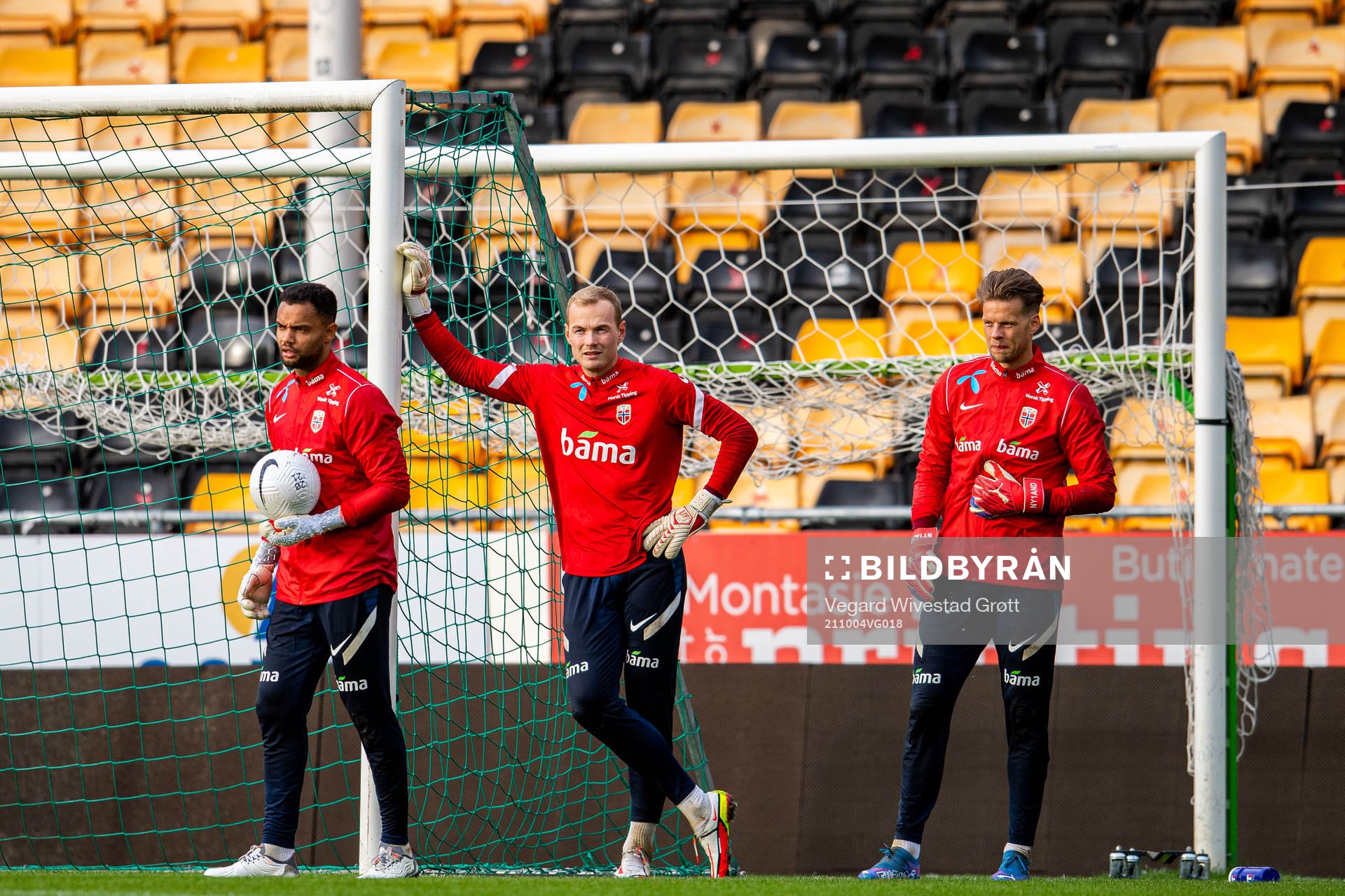 Goalkeepers Sten Grytebust, Viljar Myhra and Ørjan