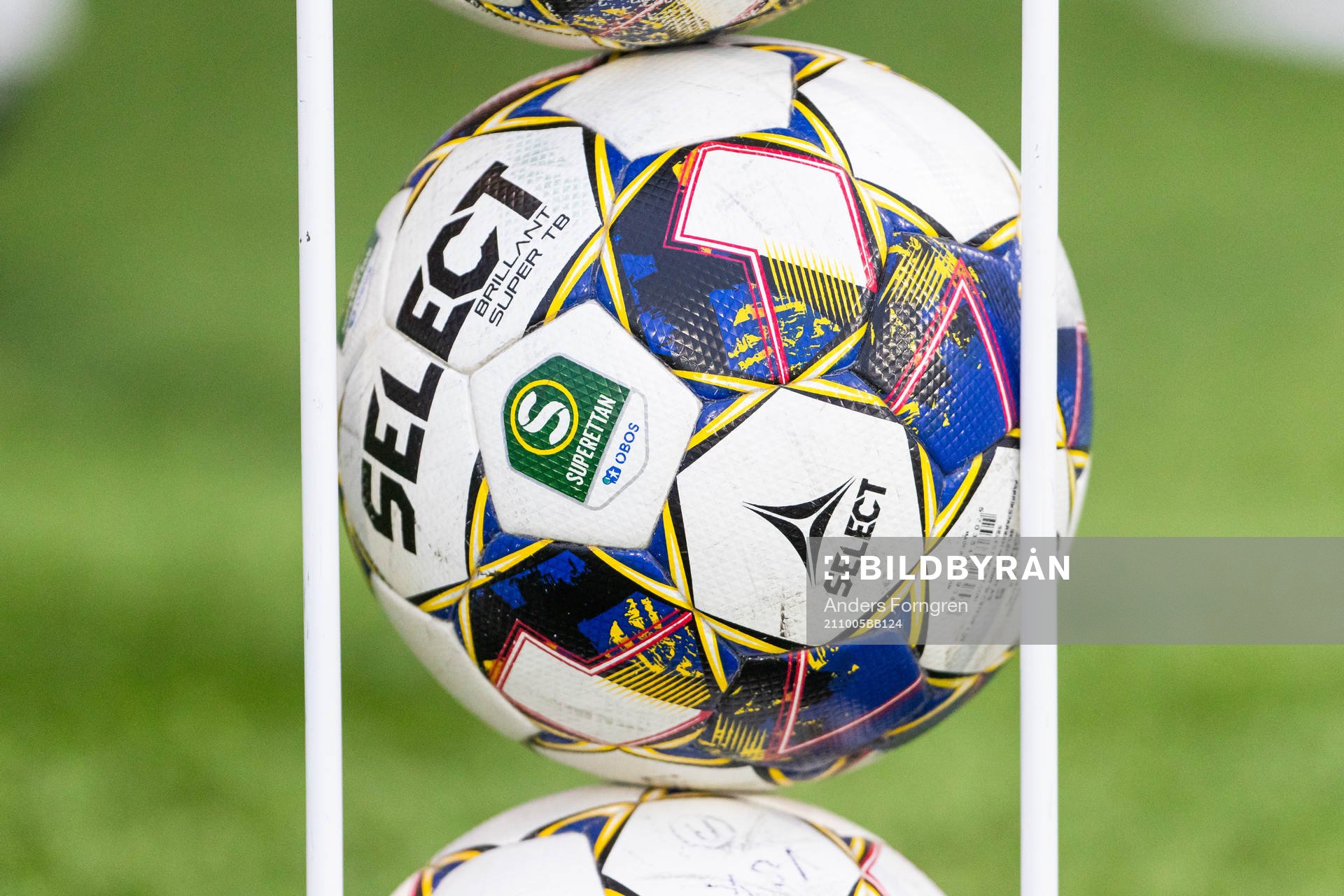 Fotbollar i ett ställ