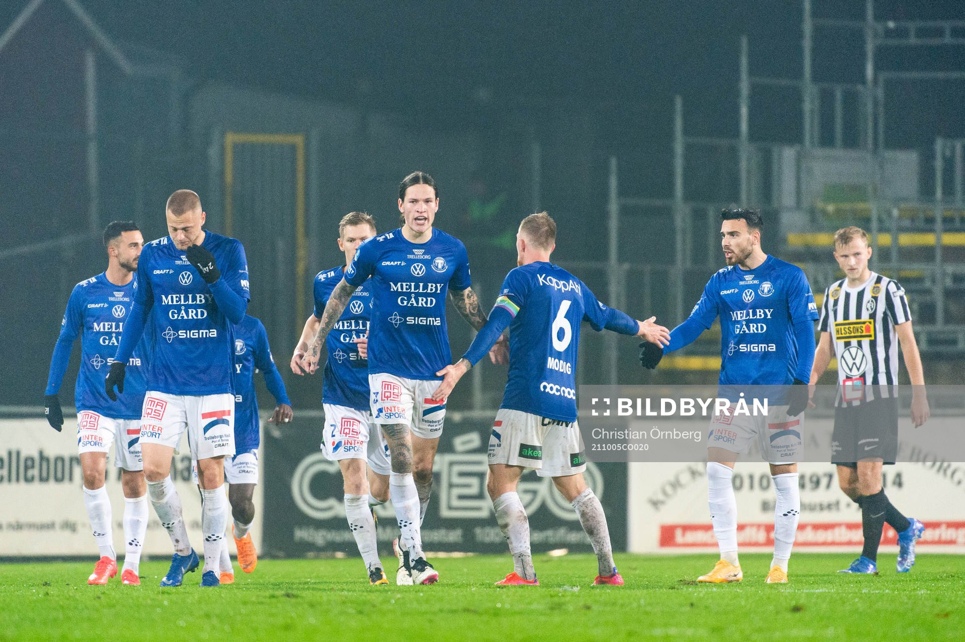 Trelleborgs Isak Jönsson jublar