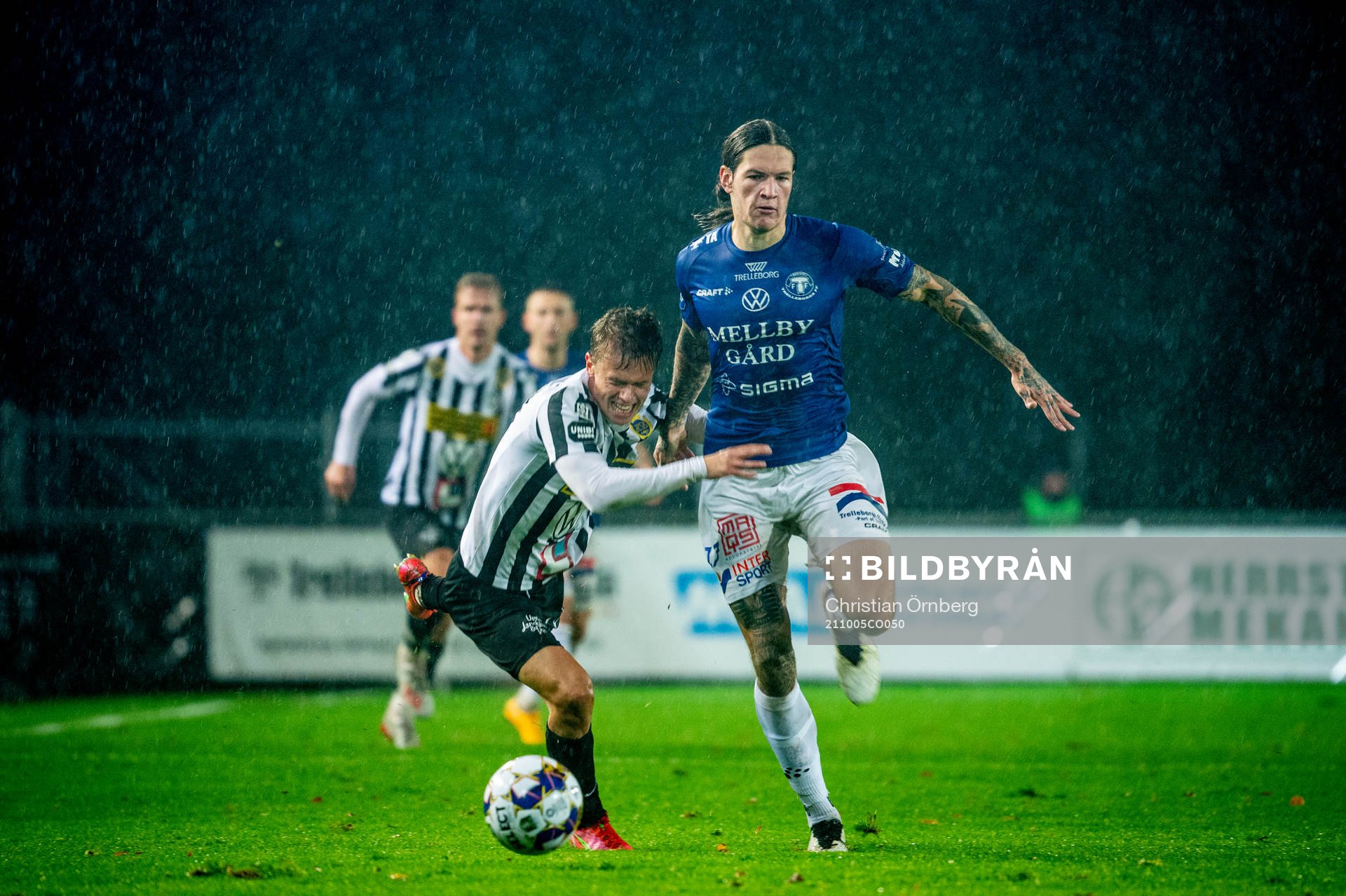 Trelleborgs Isak Jönsson mot Landskronas Oscar Petersson