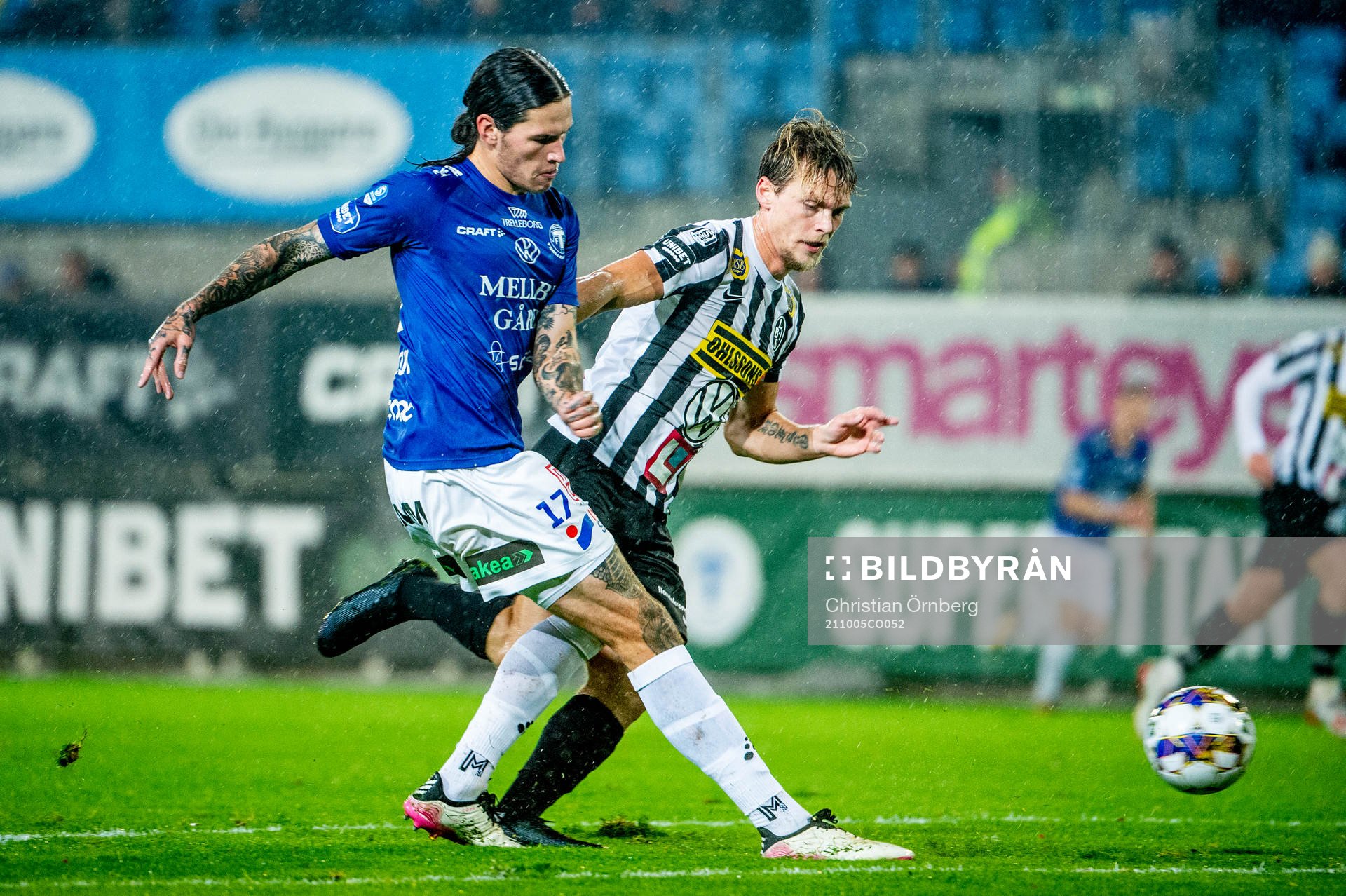 Trelleborgs Isak Jönsson och Landskronas Robin Hofsö