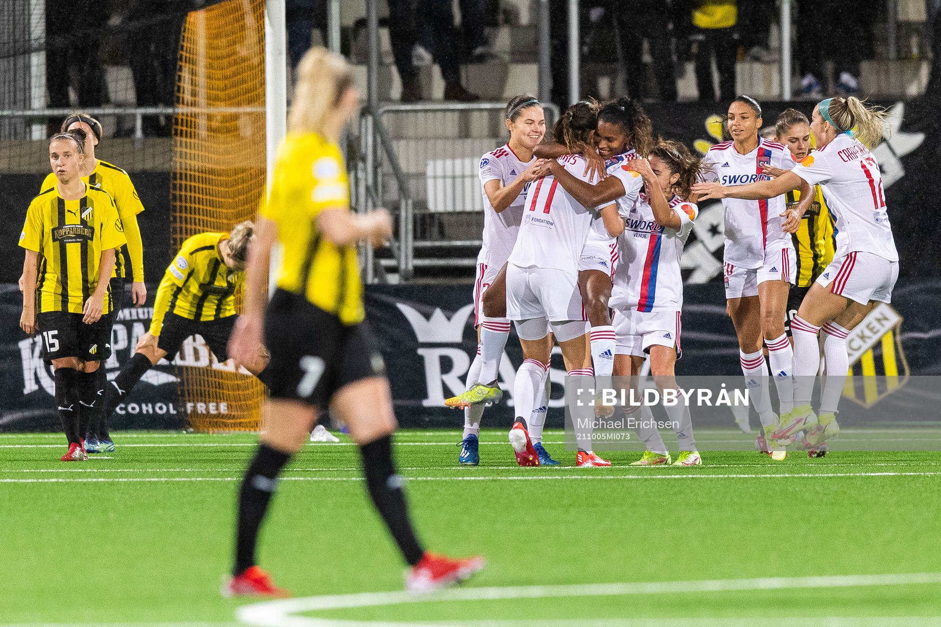 Catarina Macario of Lyon celebrates with team mates