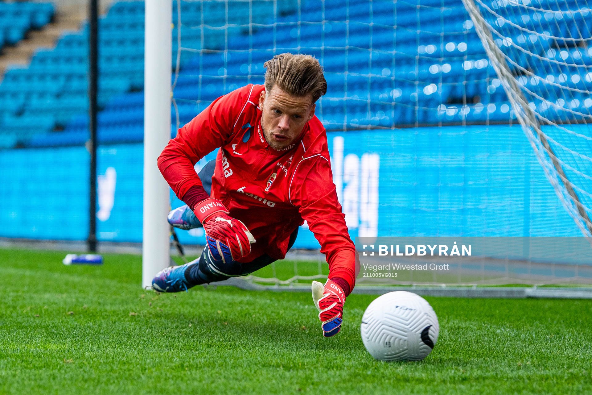 Goalkeeper Ørjan Håskjold Nyland of the Norwegian
