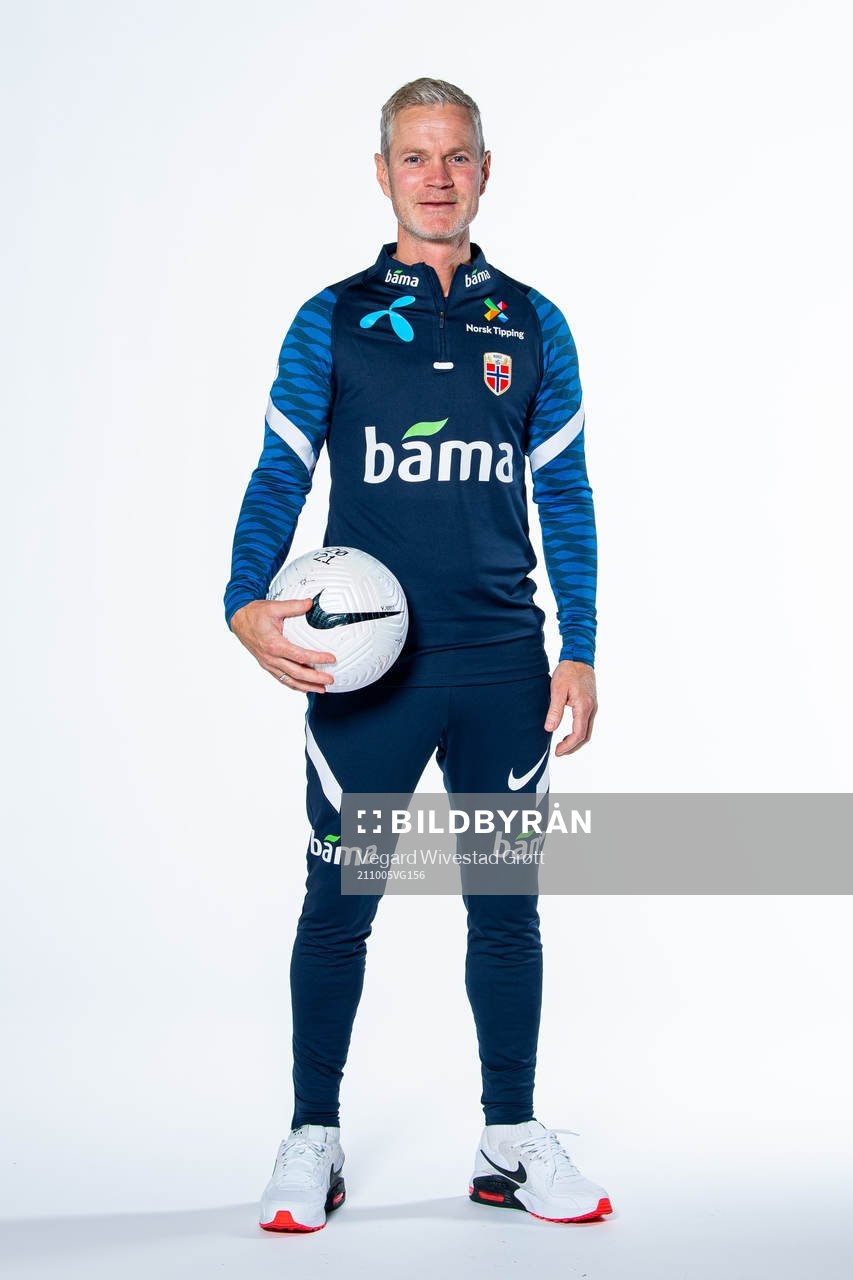 Are Hokstad, team manager of the Norwegian national